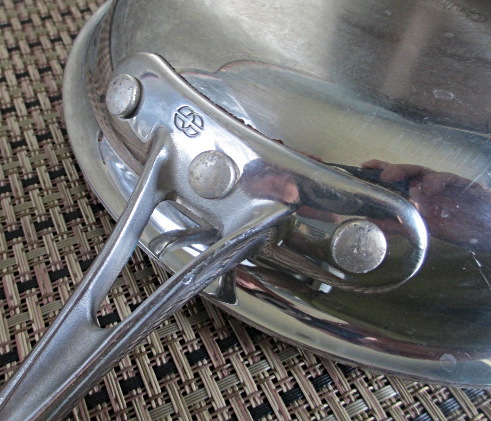 Calphalon omelet pan, 8″, model 1388, stainless steel, C620-22