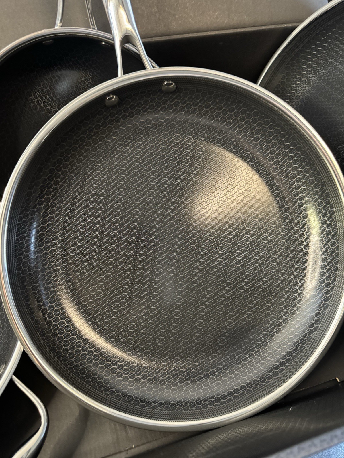 HexClad Hybrid Nonstick 7-Piece Set: 8″, 10″ & 12″ Pans, 12” Wok & Lids, NEW!