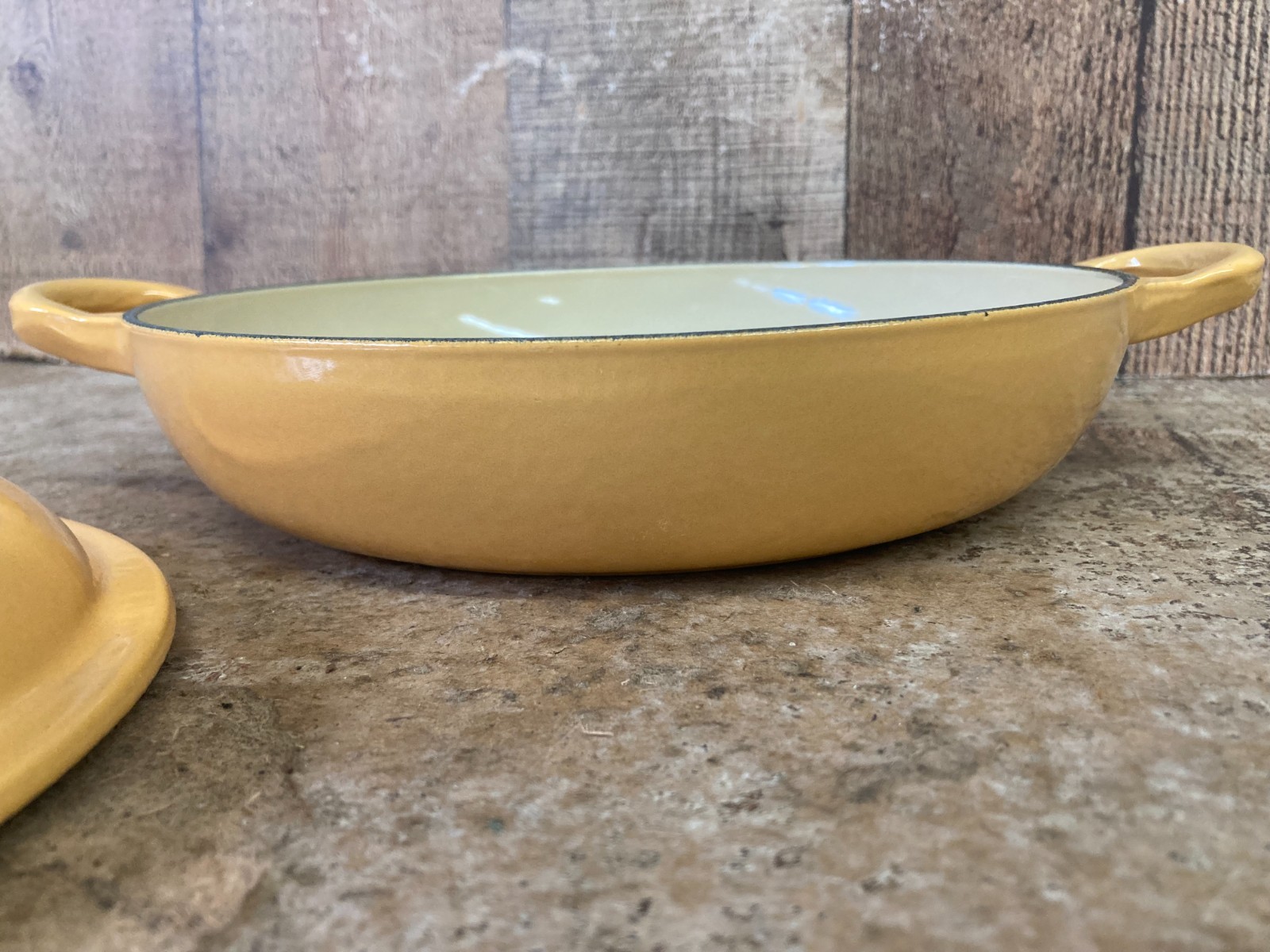 Le Creuset Shallow Casserole Braiser 22cm 8-2/3in 1.5Qt Enamel Cast Iron