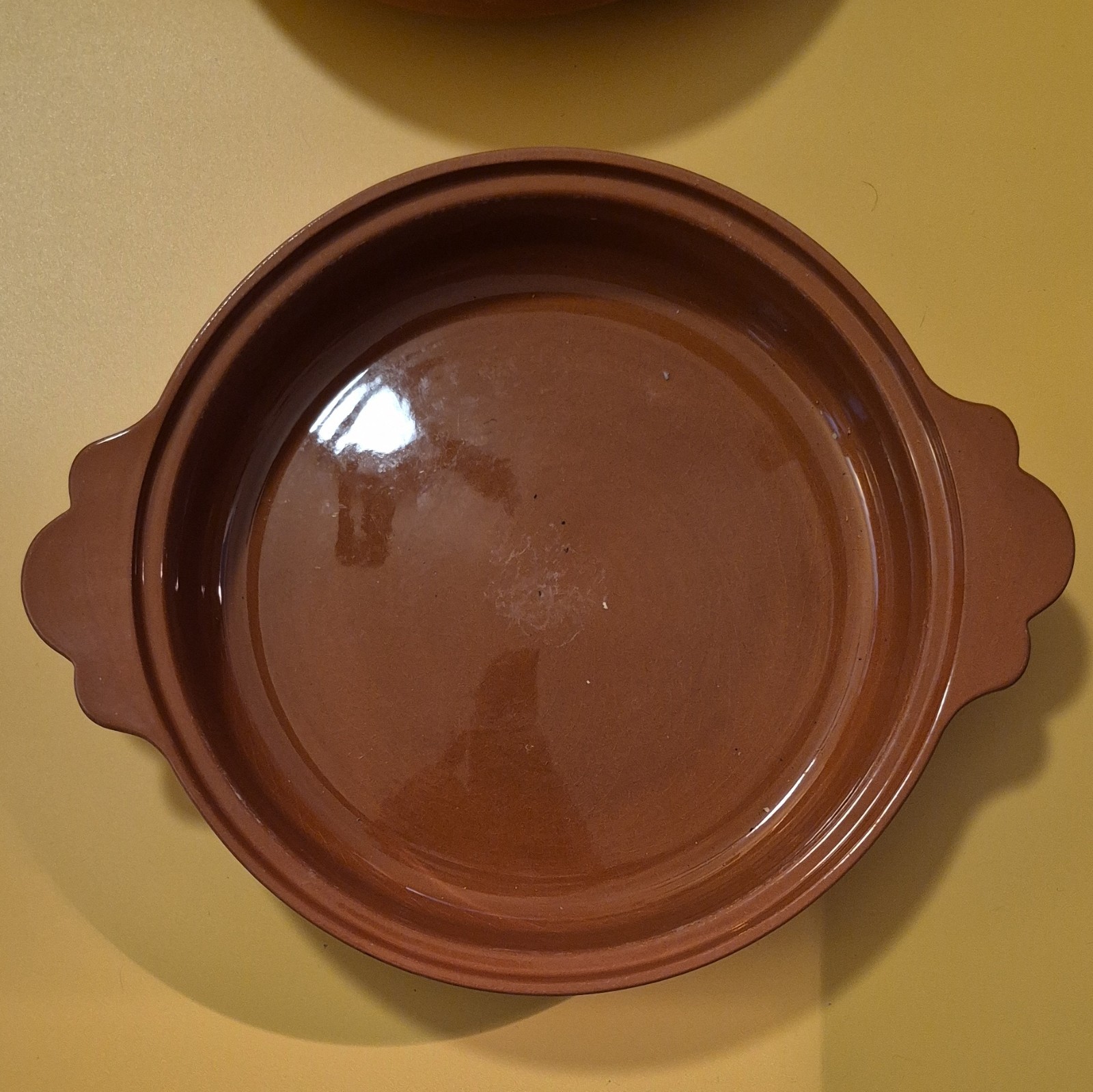 Terracotta Clay Round Casserole Dish with Lid, 1.5 qt, Two-Piece, Used