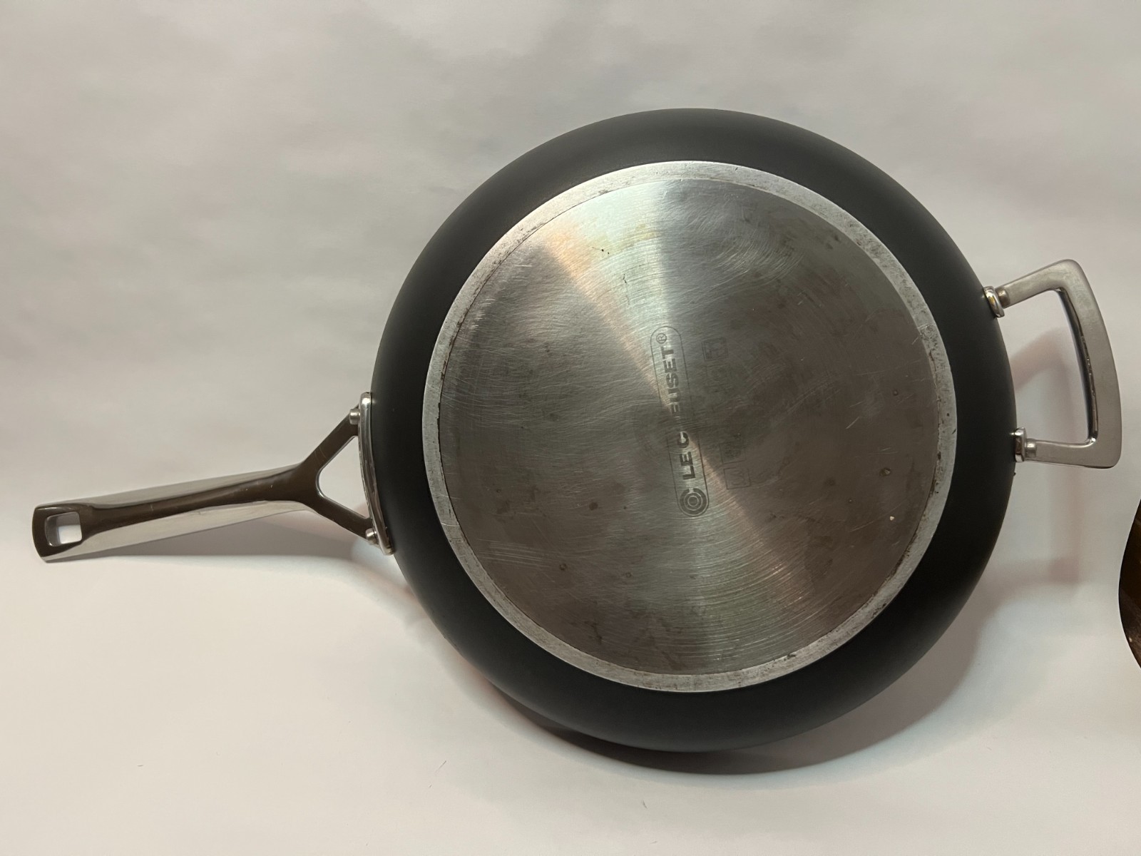Le Creuset 28cm Toughened Nonstick Shallow Casserole/ Frying – Pan Only