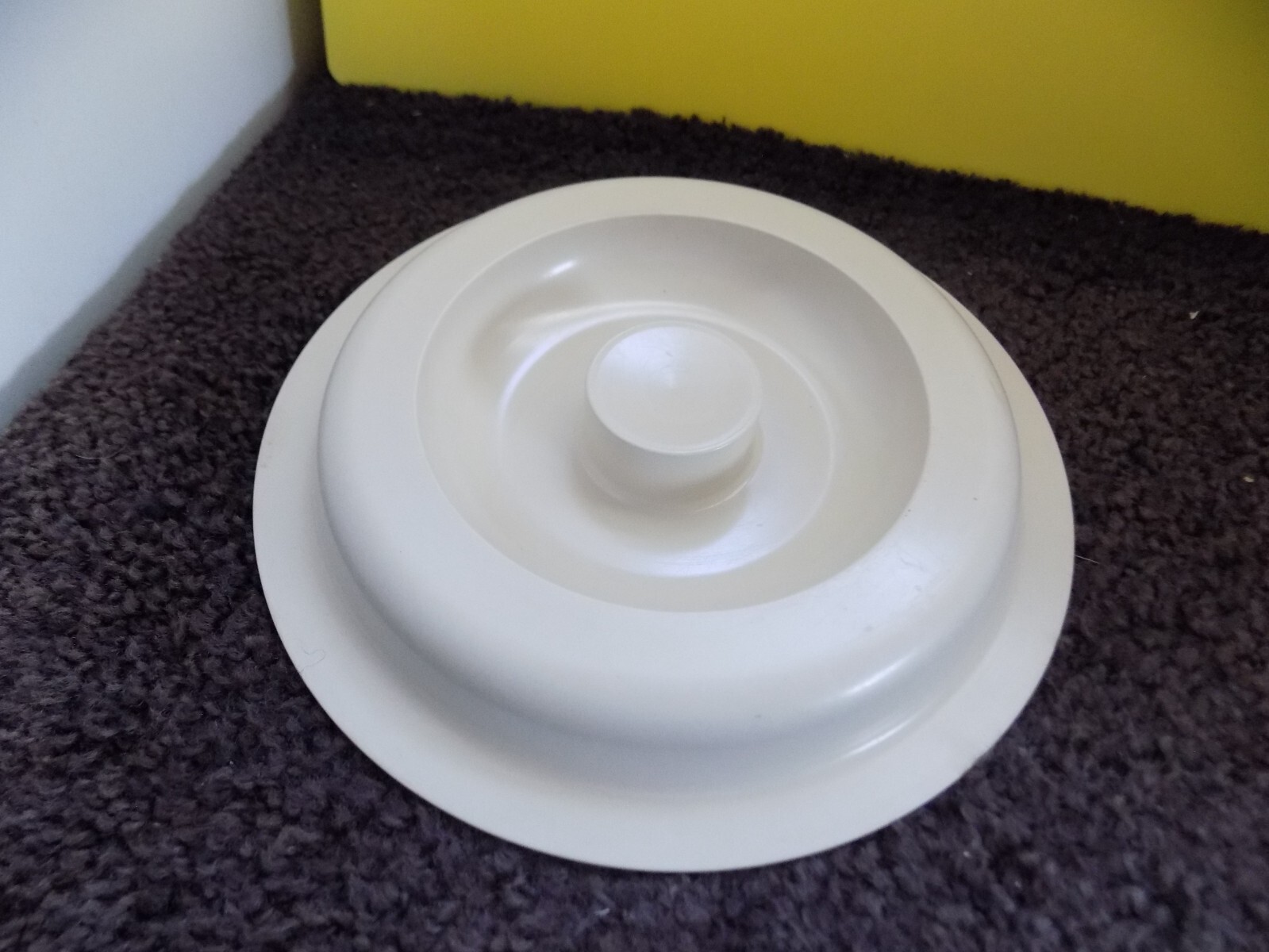 Tupperware Ultra 21 Microwave Replacement 2 Quart Vented Lid Only