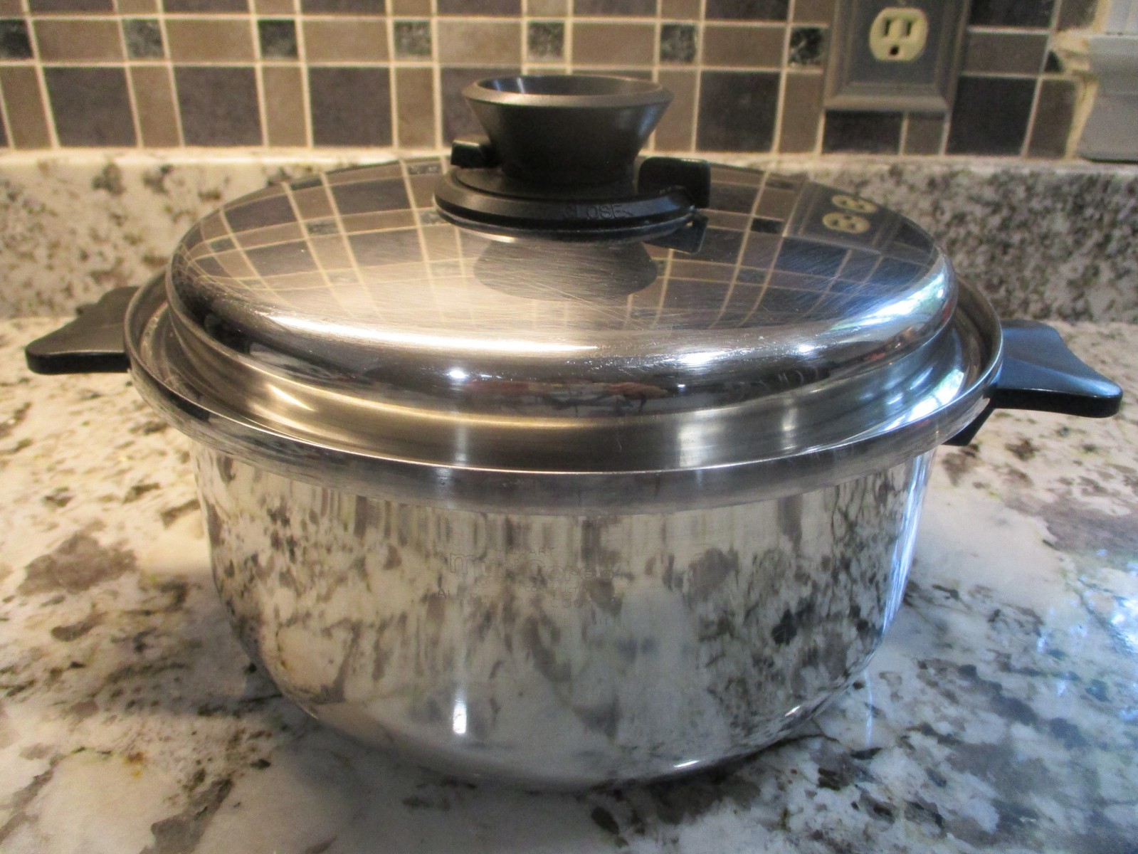 Multi Core 4 Quart Stainless Steel 5-Ply All Purpose Cooker Pot with Vent Lid