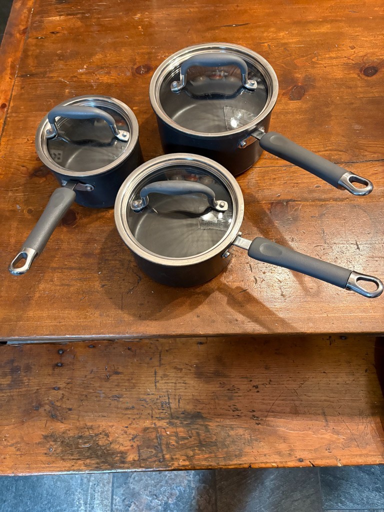 6 pc PAMPERED CHEF Titanium Hard Anodized 1.5 QT ,2 QT, 3QT, SaucePan & Pot Lid