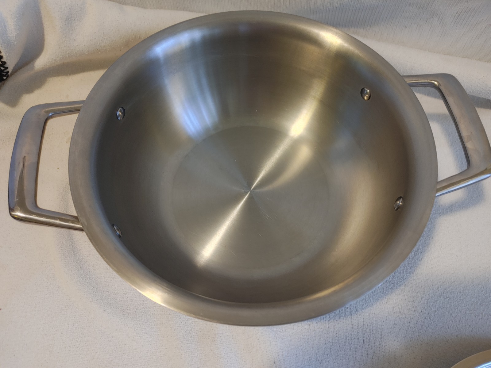 TRAMONTINA TRI PLY CLAD STAINLESS SAUCE PANS 2 QT NO LID & 4 QT SAUCIER W/ LID