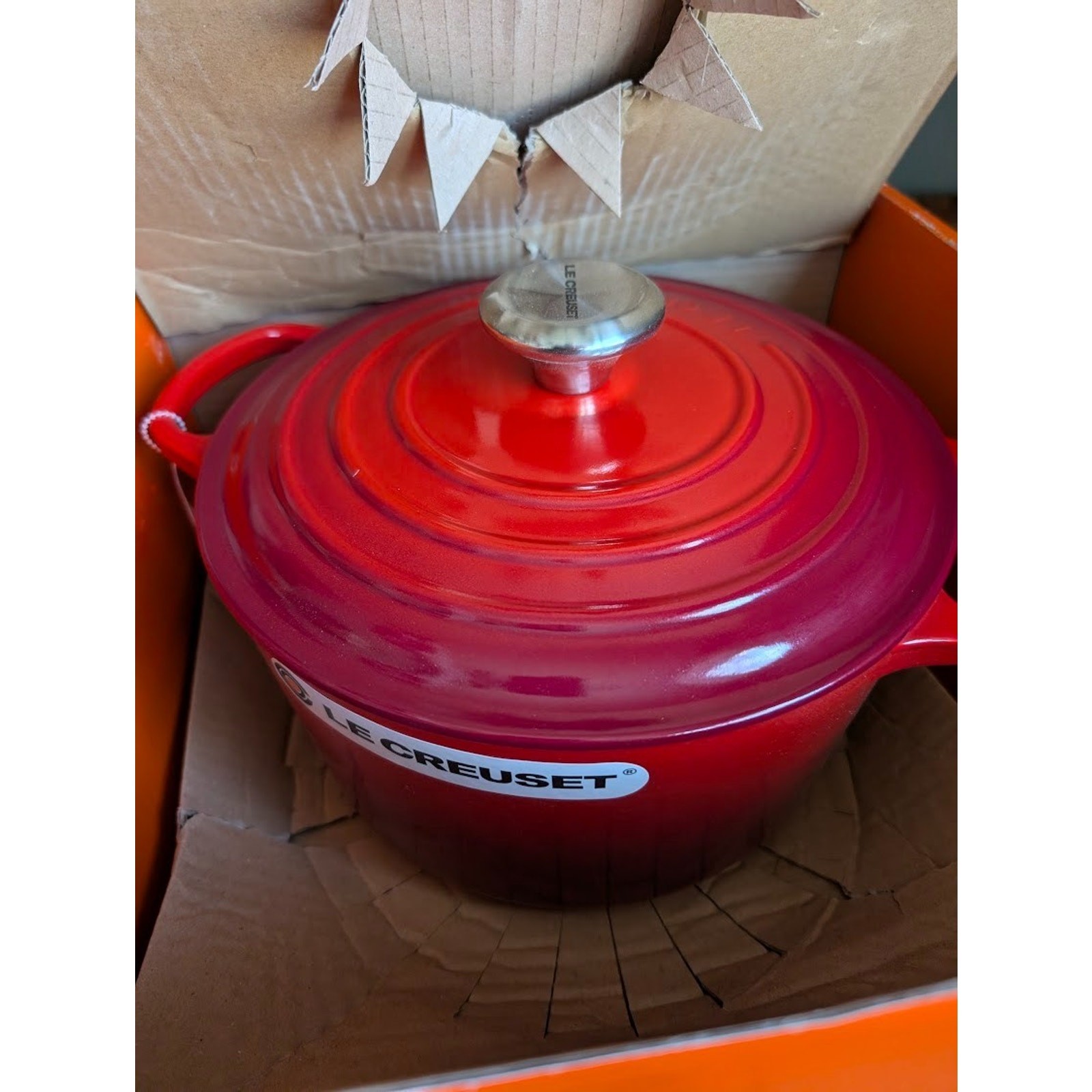 Le Creuset Enameled Cast Iron Signature Deep Round Oven, 5.25qt., Cerise NIB