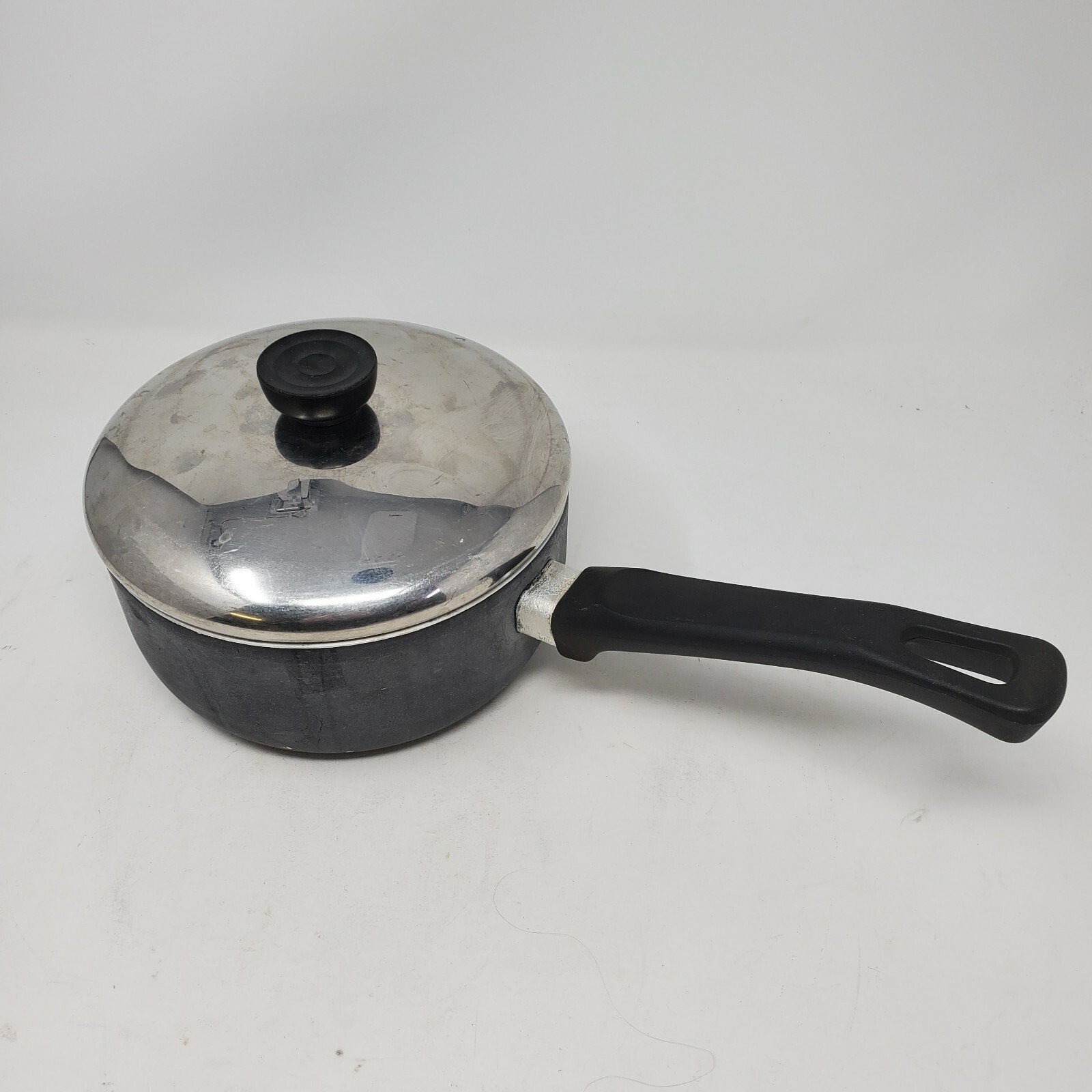 Vintage WearEver Aluminum 2 Quart Sauce Pan with Lid