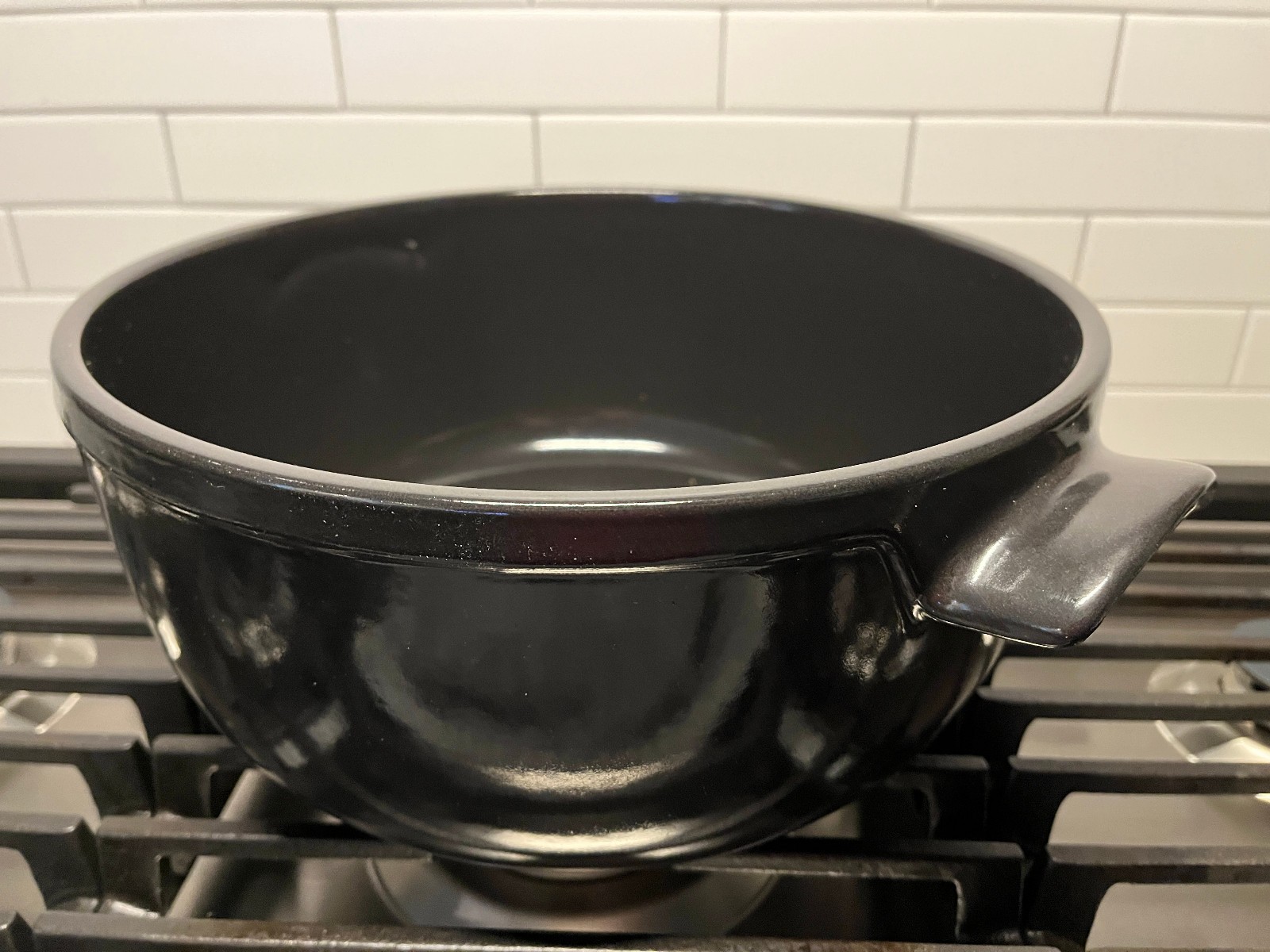 NOW EVEN MORE ON SALE!!! Emile Henry® Flame – Round Stew Pot/Dutch Oven – 7 Qt.