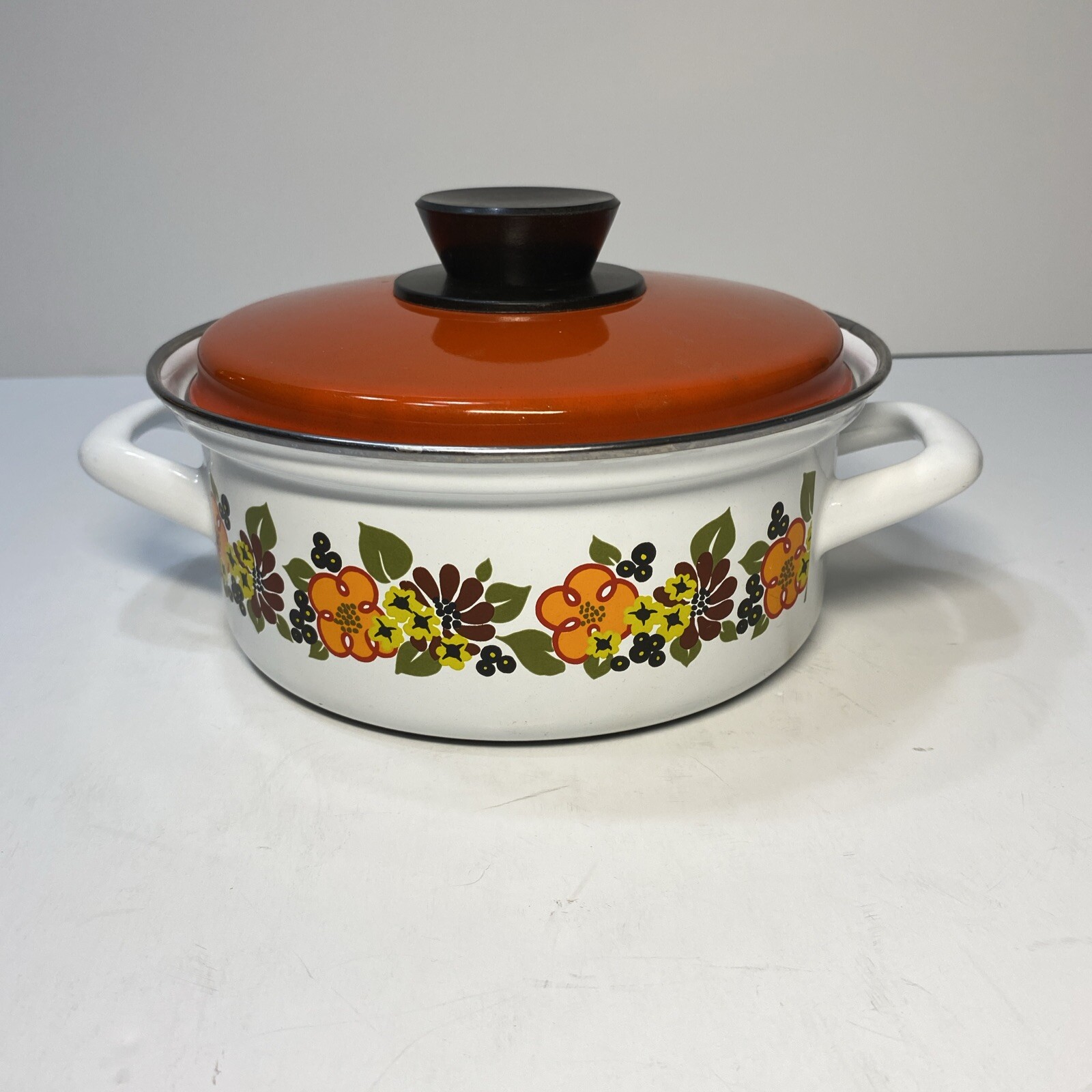 AUSTRIA EMAIL VINTAGE ENAMELWARE 7 PIECE POT & SKILLET SET-Orange Floral Granny