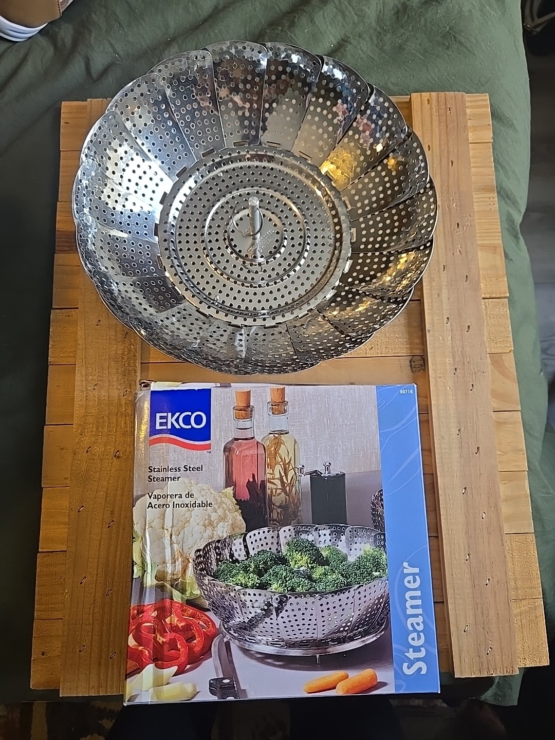 Vtg. NEW 1995 EKCO Stainless Steel Vegetables/Seafood Collapsible SteamerBasket