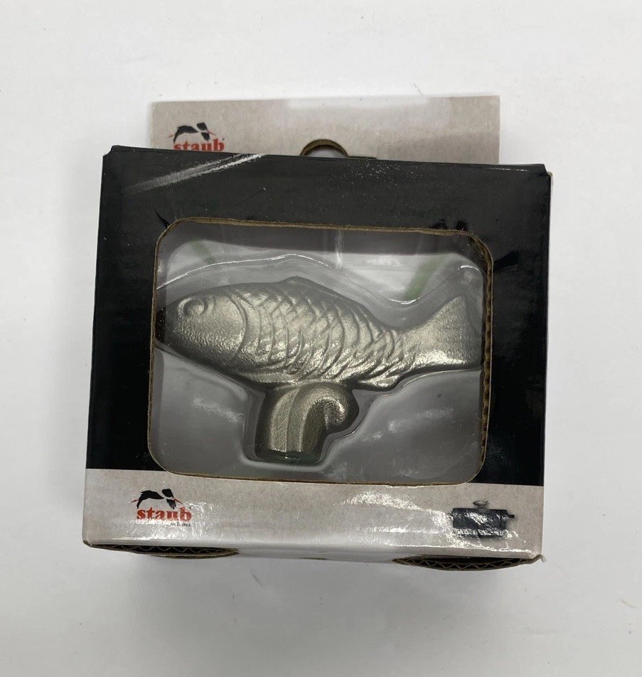 New! Staub Animal Knob Fish One Size Stainless Steel 40509-348-0 NIB Kitchenware