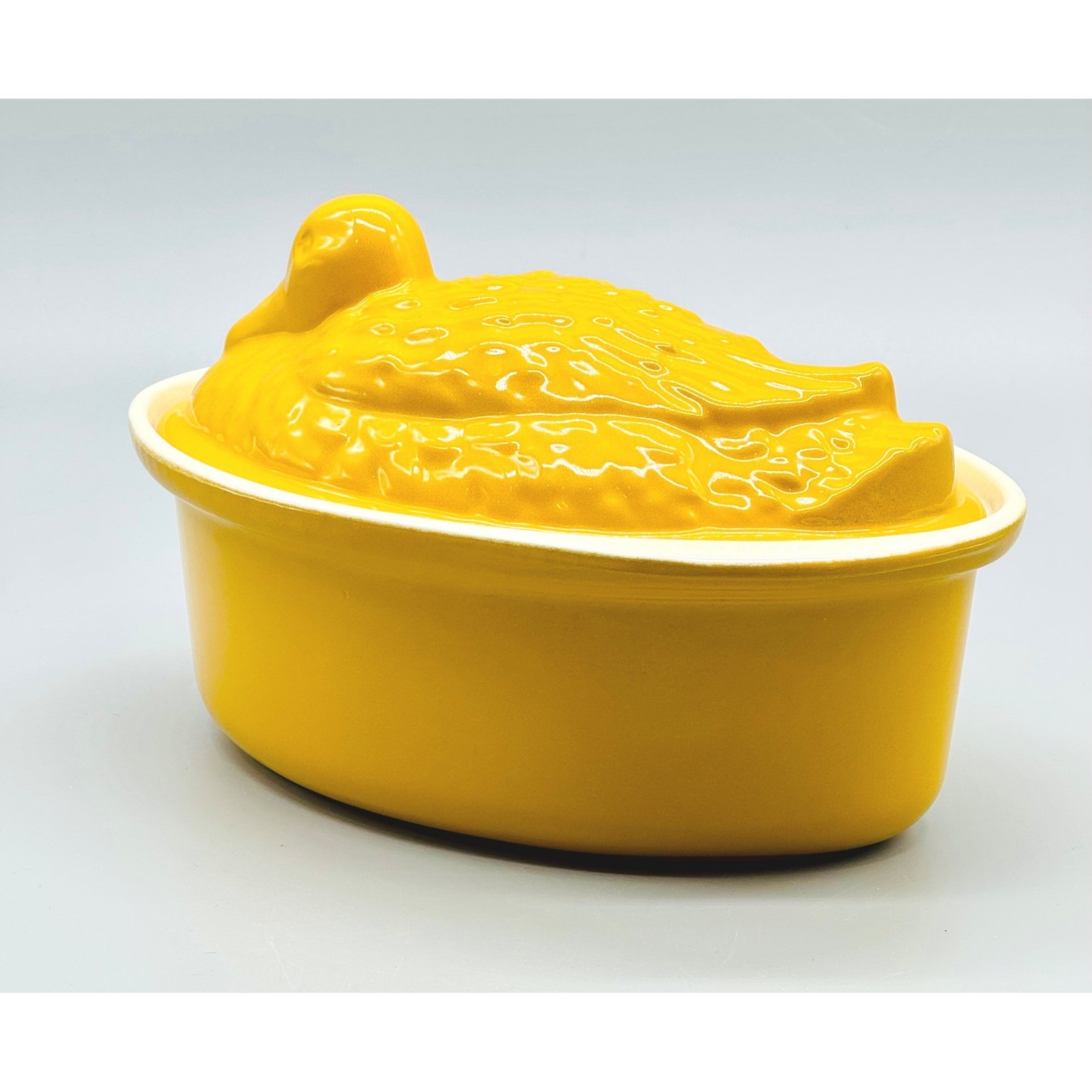 Chasseur France Yellow Duck Enameled Cast Iron Pate Terrine Mold 1.25 Quarts