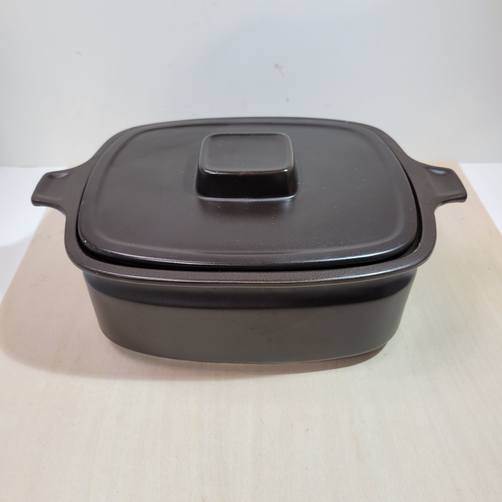 Doverstone Brown Stoneware Covered Casserole Dish Baking Pan Made in England