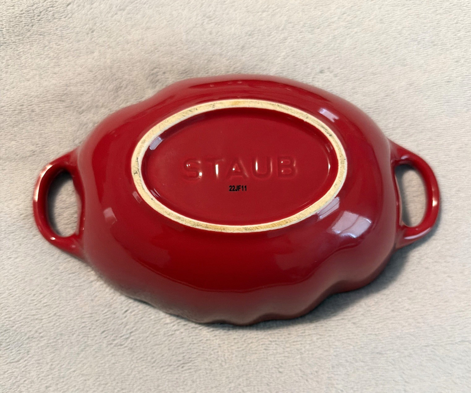Staub Ceramic Petite Tomato Shaped Cocotte Mini Dutch Oven With Lid