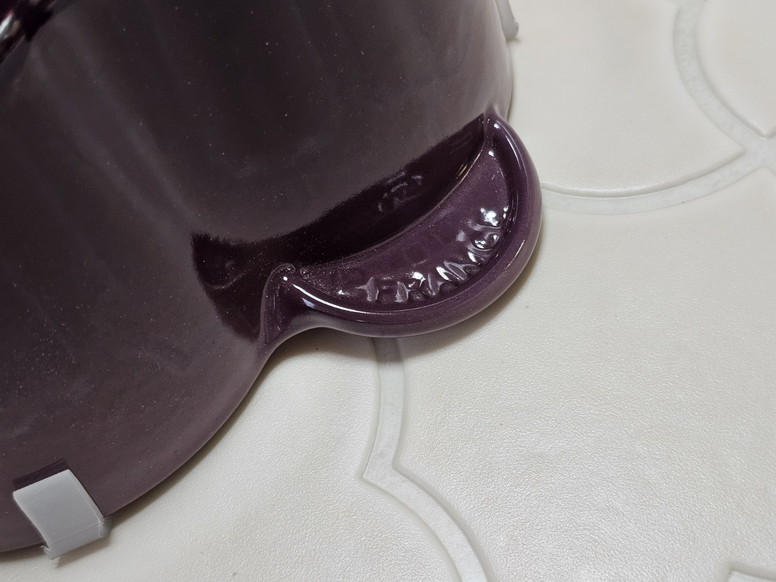 Le Creuset Fig Purple Flower Fleur Dutch Oven 2.2Qt Gold Knob Black Matte Enamel