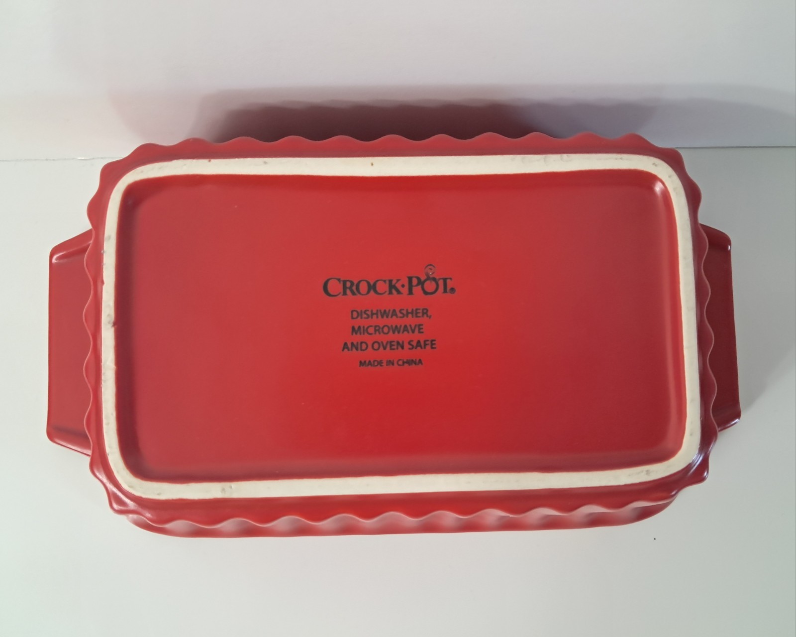 Crock-Pot Denhoff 8.5-inch Rectangular Stoneware Casserole Dish Red Matching Lid