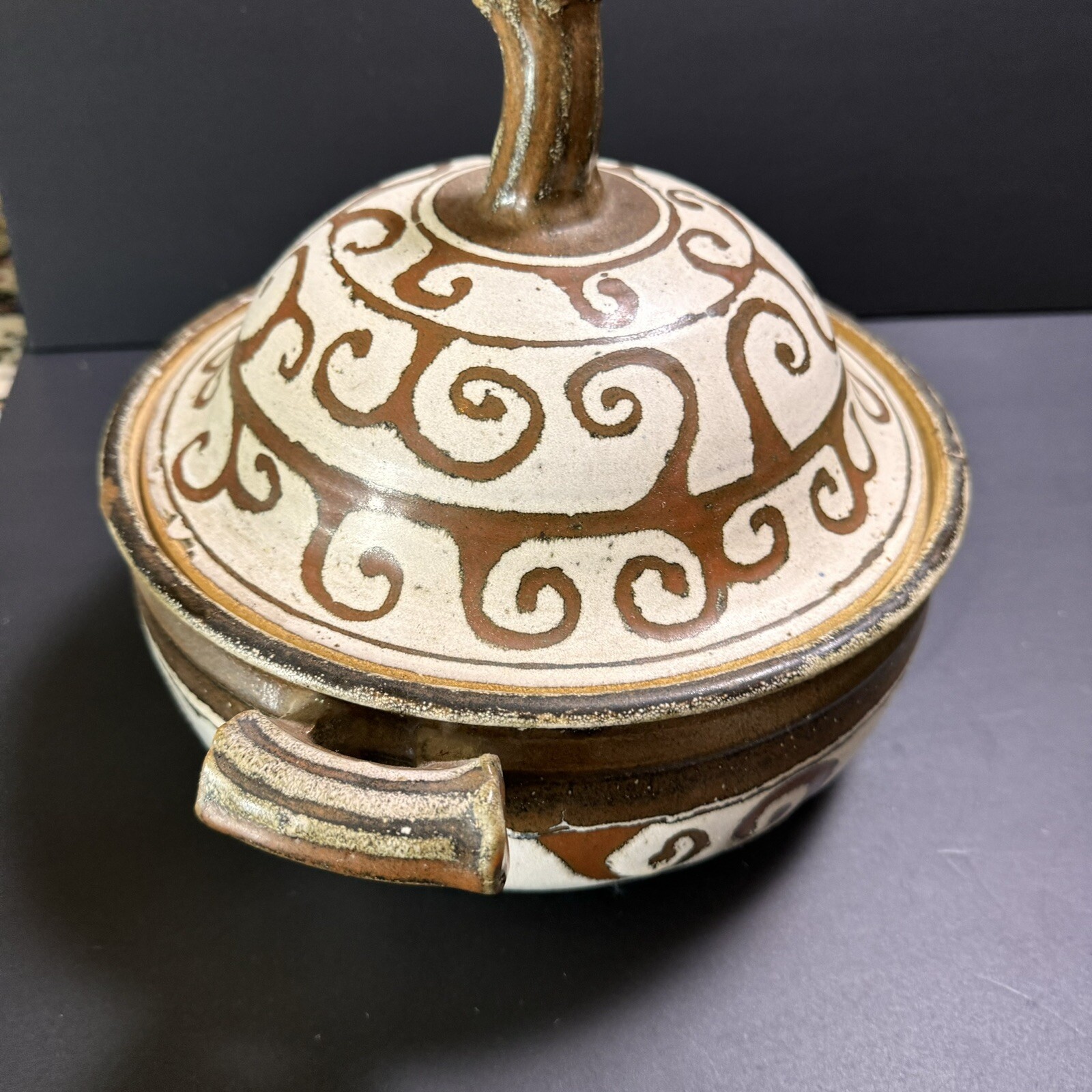 Vtg Stoneware Earthenware Clay Steam Baking Dish Brown Signed Studio Pottery