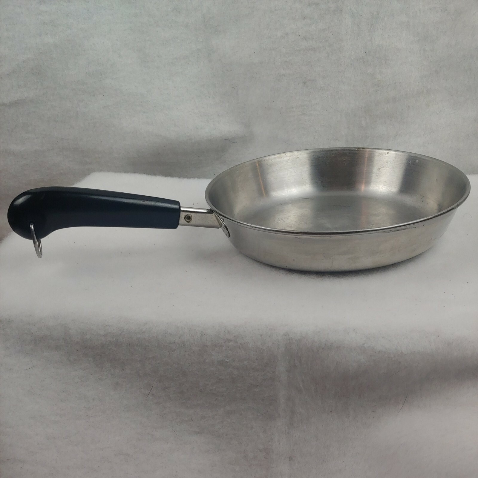 Revere Ware Vintage 2059 Stainless Steel Tri-Ply 9 1/4″ 23cm Skillet Frying Pan