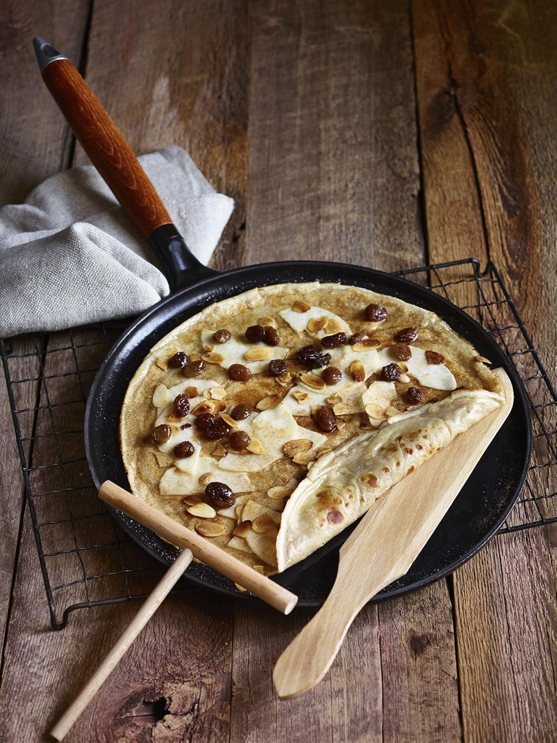 Premium 11-Inch Cast Iron Crepe Pan Set – Made in France, Matte Black