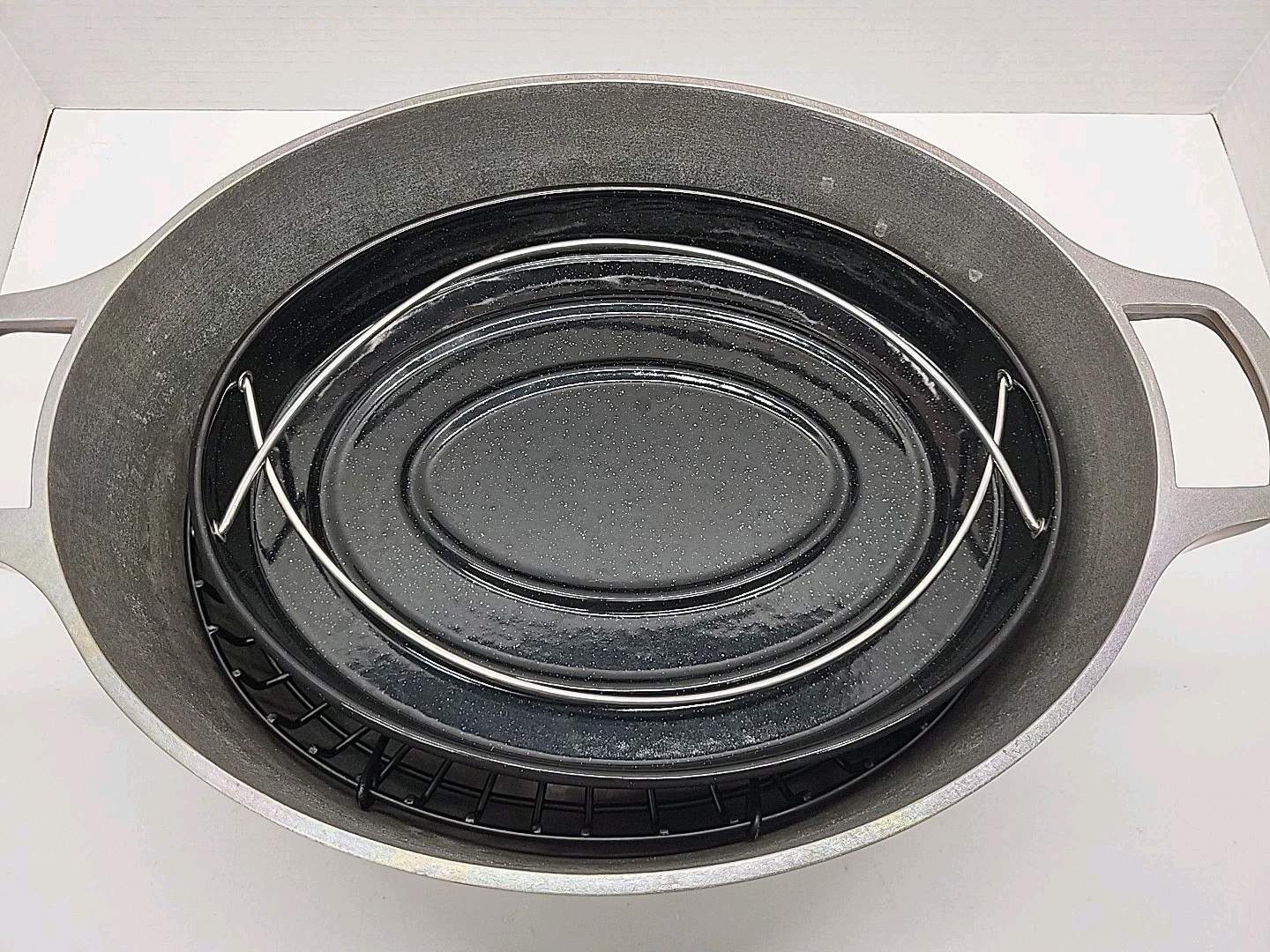 Technique Cast Aluminum 6 1/2 qt Dutch Oven Stovetop Smoker Roaster Inserts Lid