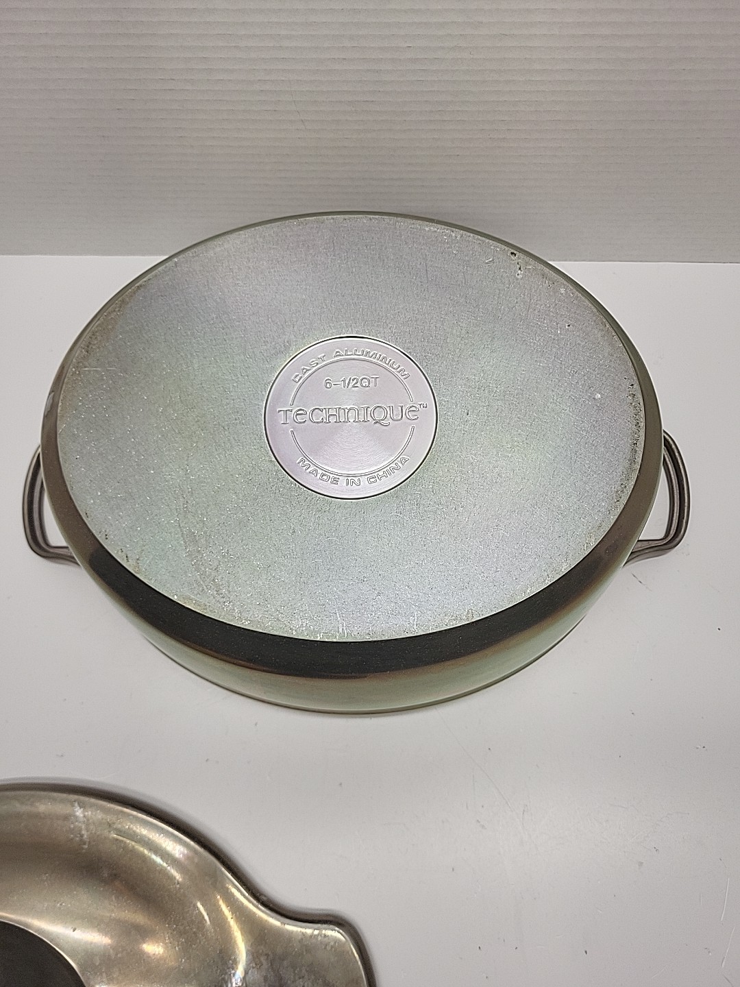 Technique Cast Aluminum 6 1/2 qt Dutch Oven Stovetop Smoker Roaster Inserts Lid