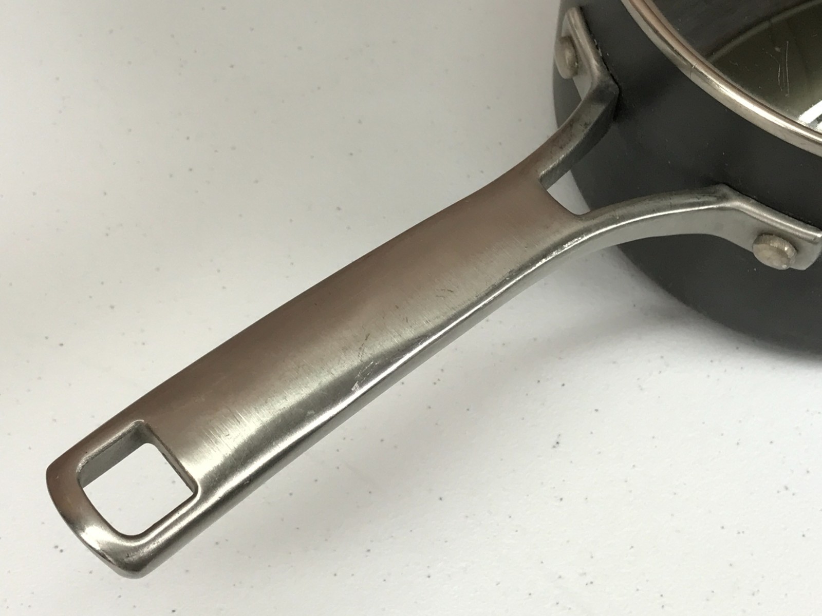 Calphalon Classic 2.5 Qt Hard Anodized Saucepan Gray 87025 Nonstick With Lid