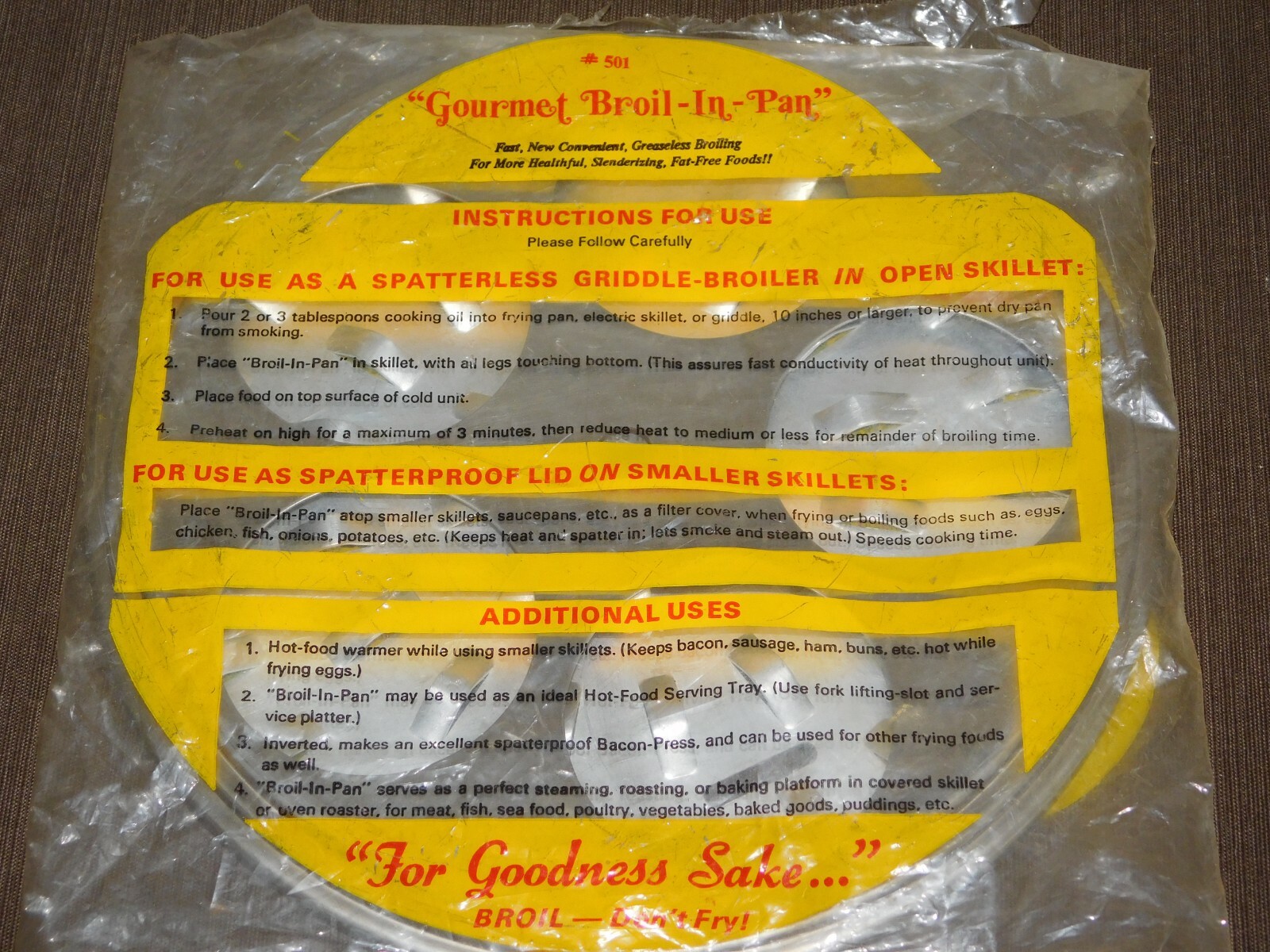 VINTAGE KITCHEN FOOD COOK GOURMET BROIL IN PAN
