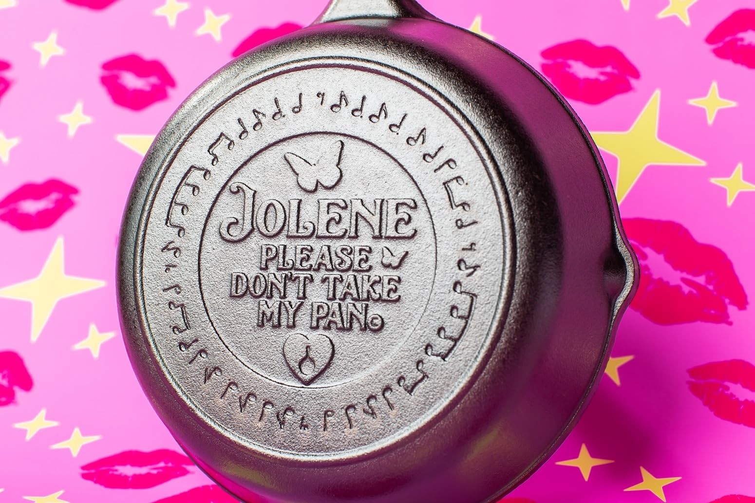 Lodge Dolly Parton Jolene Cast Iron Skillet Collectible Frying Pan with Sign…