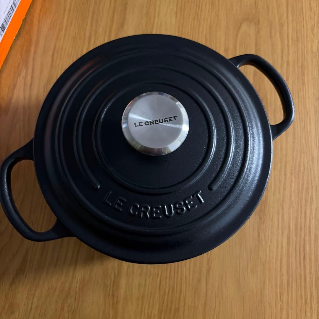 Le Creuset 18cm Matte Black Cast Iron Dutch Oven Two-Handed Pot Used