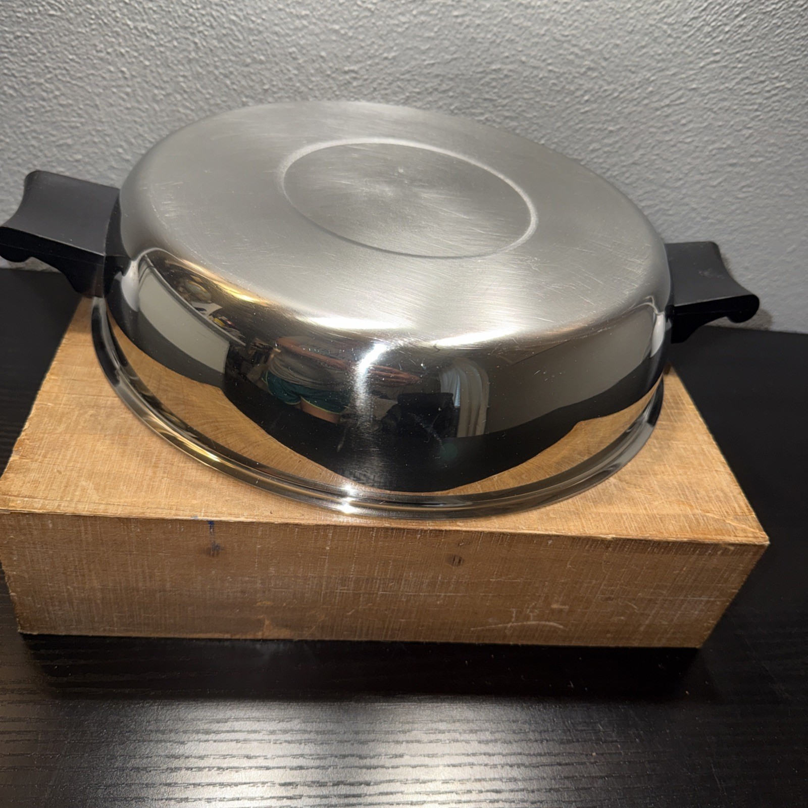 Cordon Bleu Domed Lid 11.5” To Rim Diameter Stainless Steel Made in USA CLEAN!