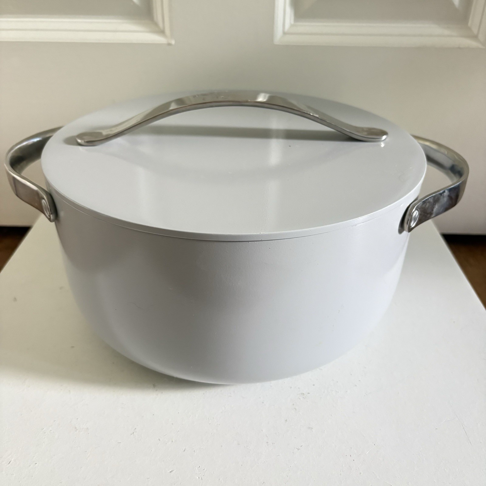 CARAWAY LIGHT GRAY 6.5 Qt DUTCH OVEN W/ Lid