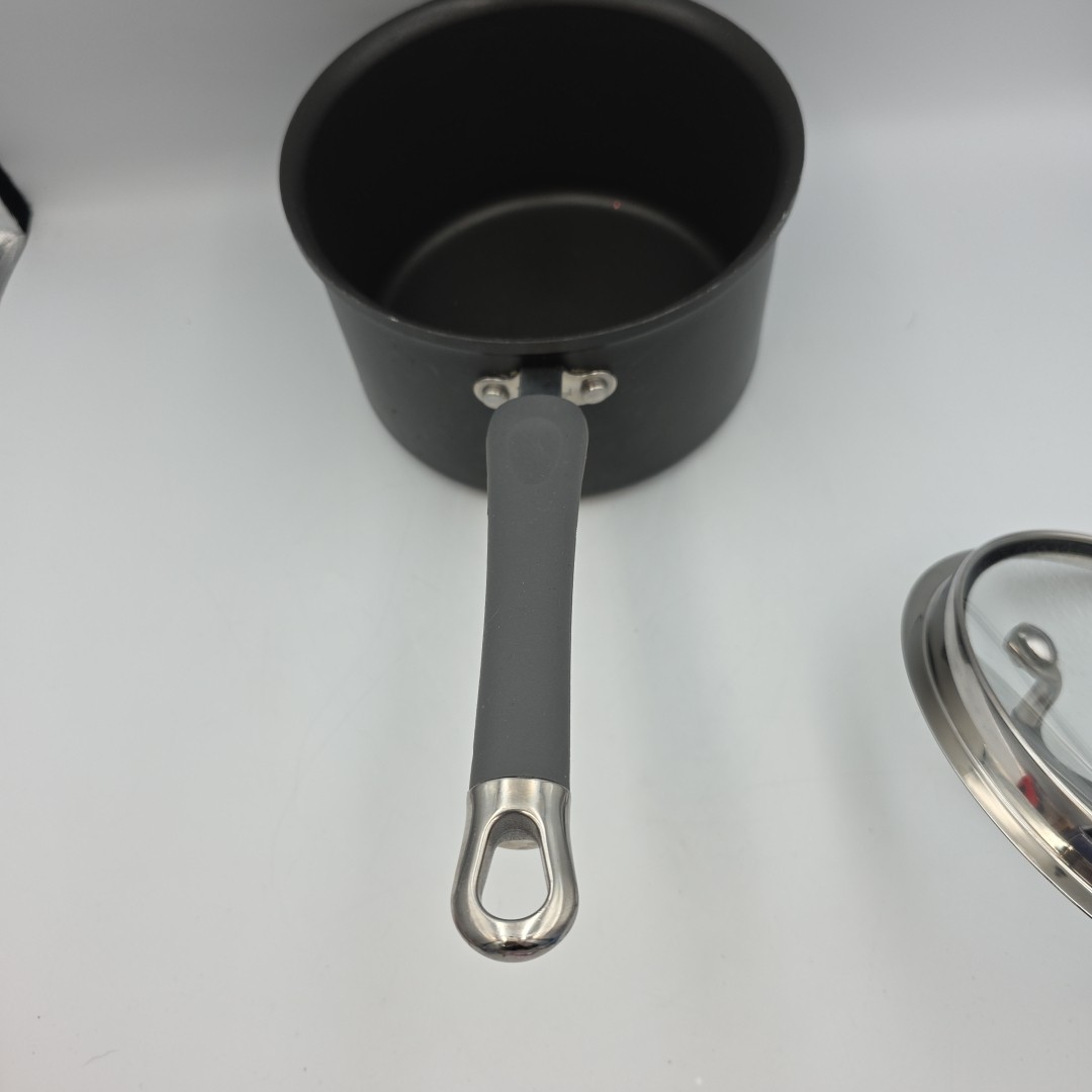 Pampered Chef Professional Pot Non-Stick 3 Qt 2.8L Sauce Pan With Lid Gray