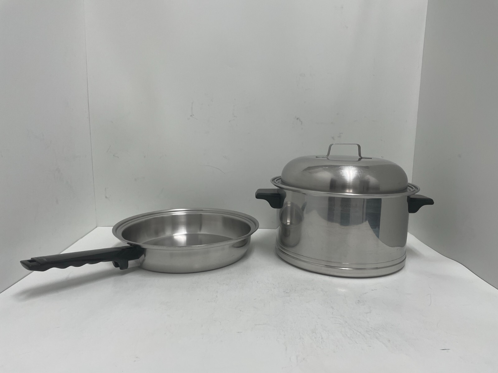 Lifetime 18-8 Stainless Steel 5 1/2 Quart Stock Pot & Skillet W/Lid Vintage USA