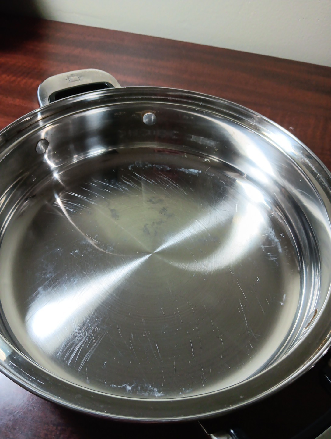ONEIDA Immaculate Stainless Steel 18/10 Double-Handle Frying Sauce Pan with Lid