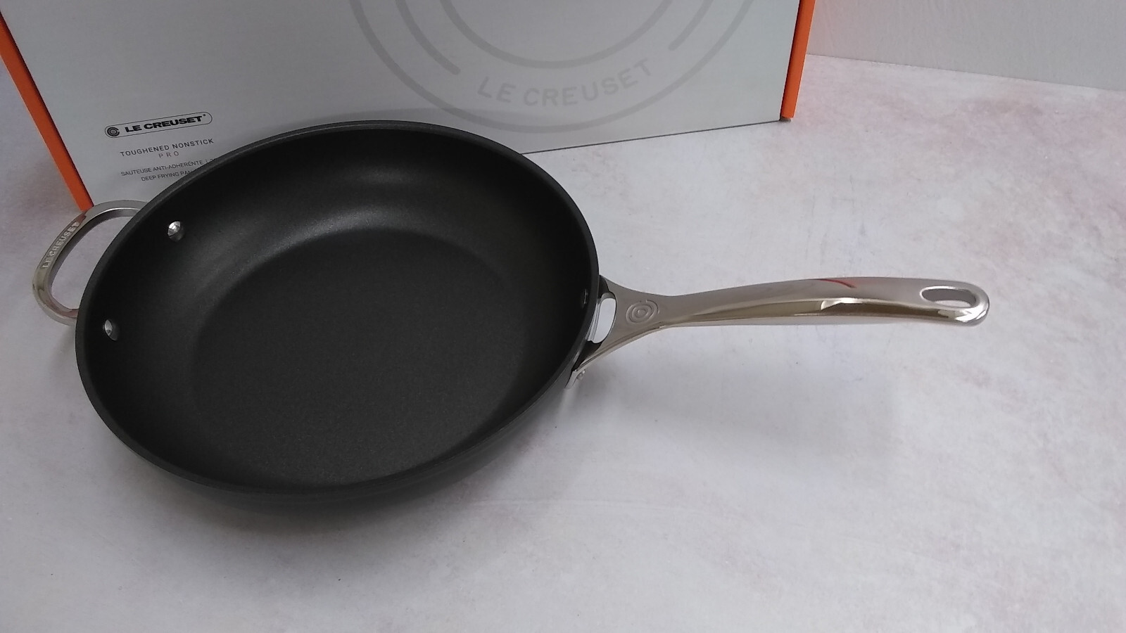 Le Creuset Toughened Nonstick Pro Deep Fry Pan, 11-Inch *NEW*