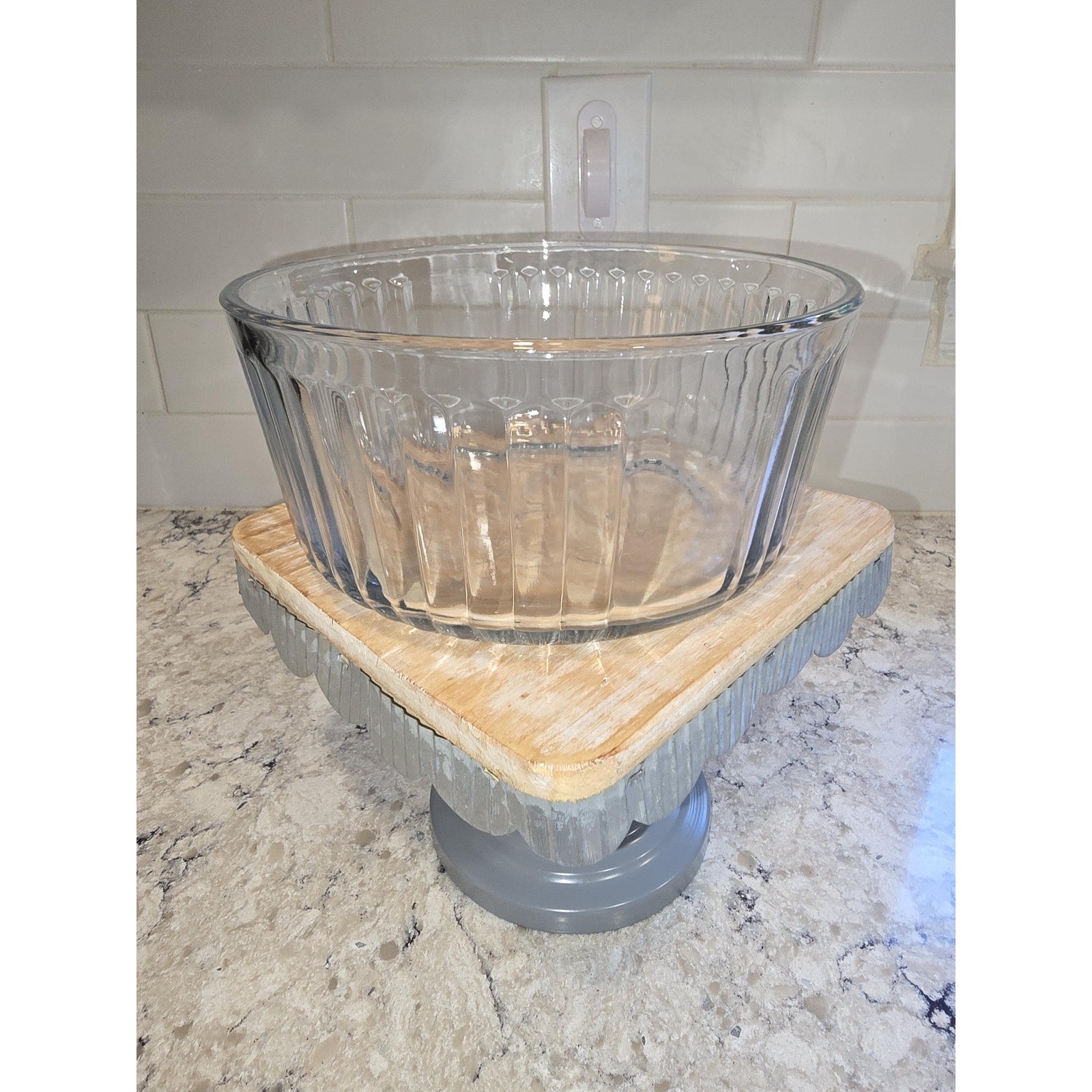 Vintage Anchor Hocking 7 Cup Casserole Dish, Baking Dish