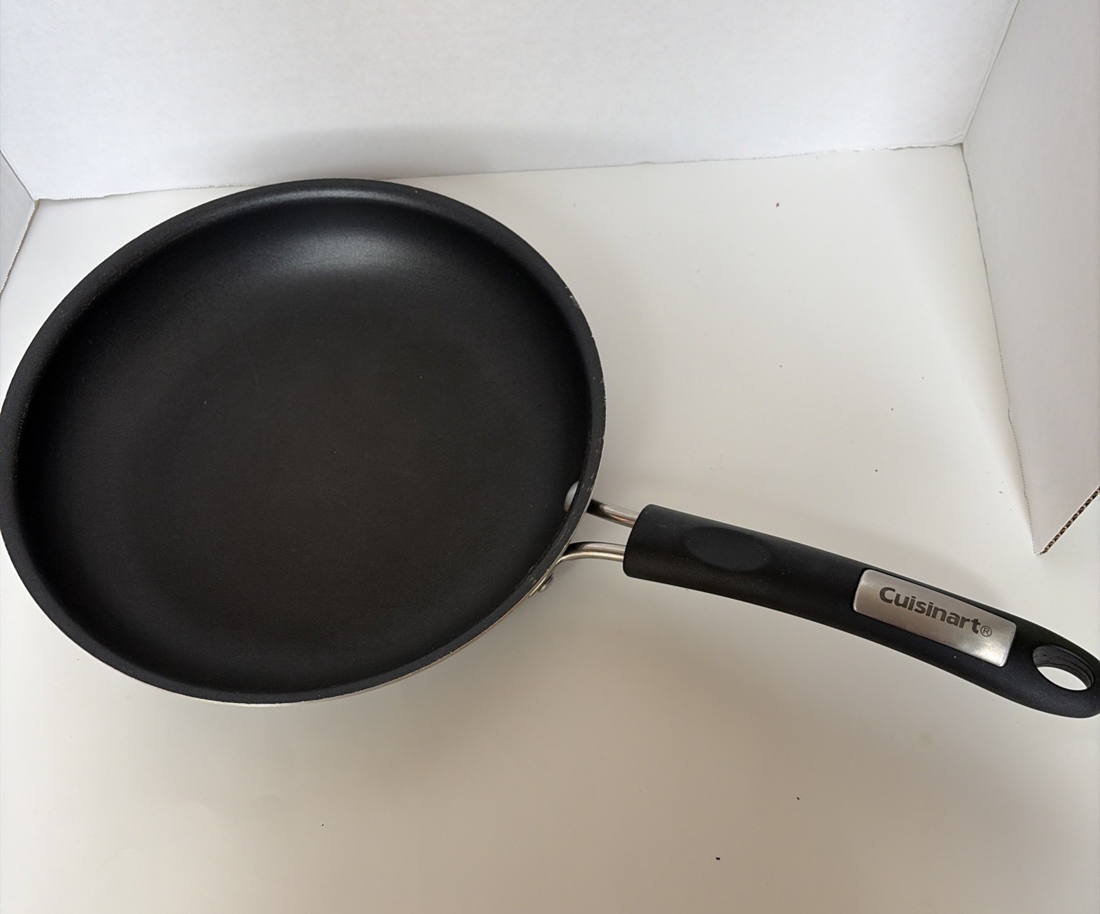 CUISINART 500* F HARD ANODIZED NON STICK 10″ SKILLET / FRY PAN