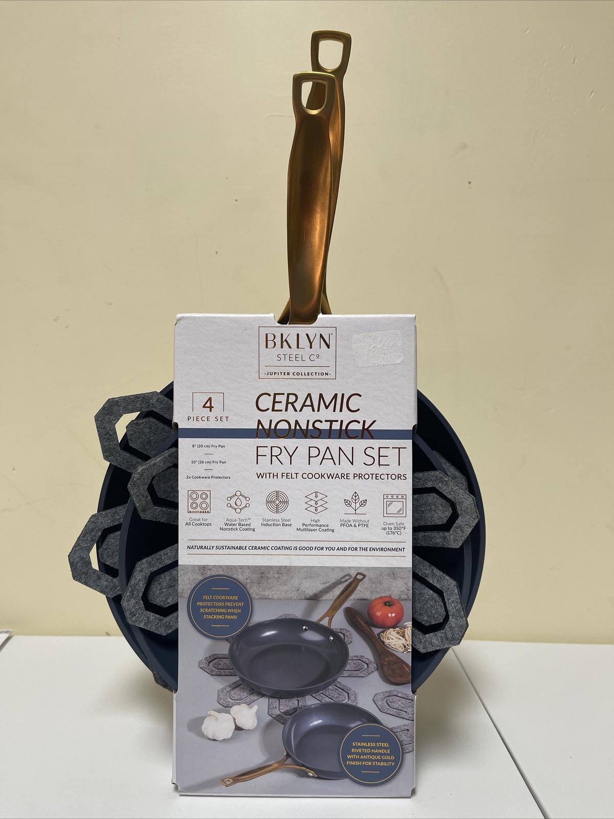 Brooklyn Steel Co. G3686 Blue Jupiter 8″ & 10″ Fry Pans & Cookware Protectors(1)
