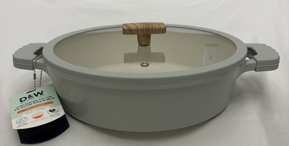 D&W 3.7qt Low Casserole 11” Pan W/Lid Nonstick Seafoam Green W/Handles NEW