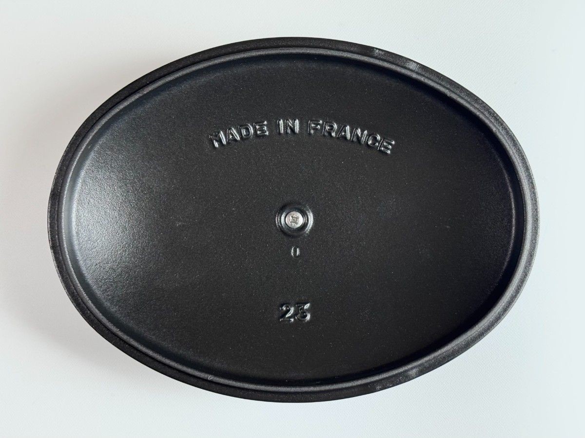 STAUB 23cm Cocotte Oval Hot Plate La Mer Enamel Cast Iron Unused Rare Used TB04