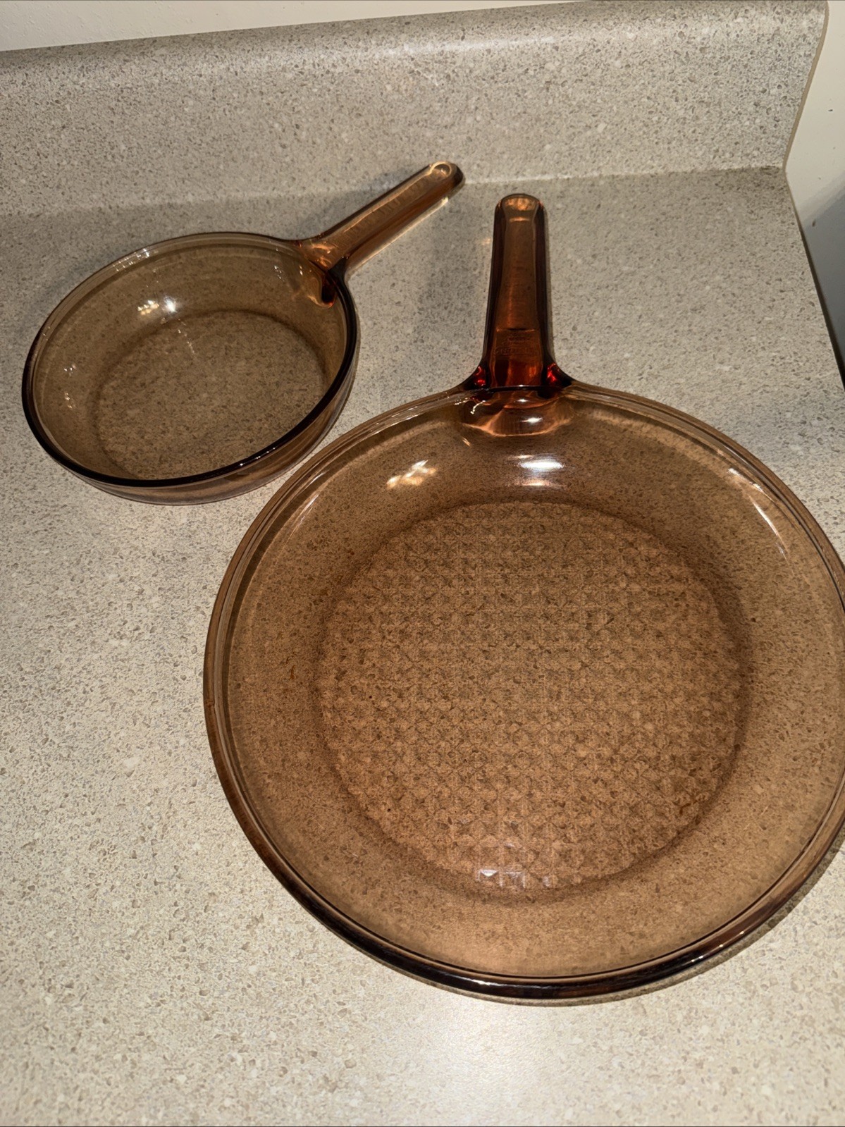 2 -Corning Ware Visions Amber Pyrex Glass 10 & 7″ Waffle Bottom Fry Pan Skillet