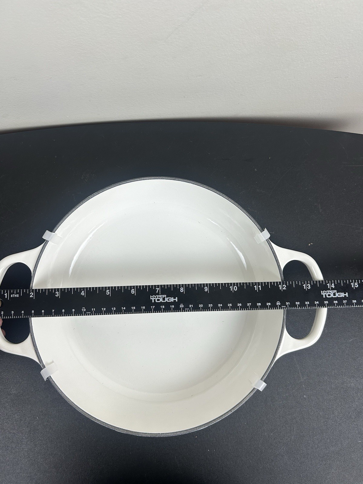 Le Creuset Signature Braiser Cast Iron Casserole Pan Shiny White 2.2L 26cm 2.25