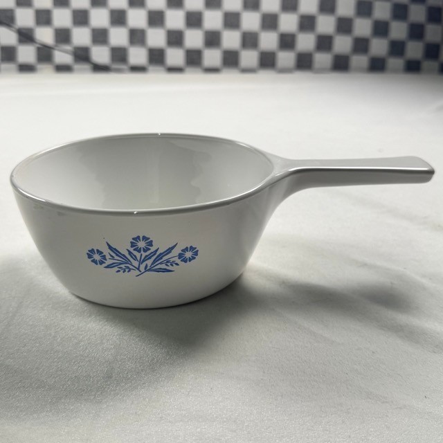Vintage Corning Ware P-82 Blue Cornflower 1.5 Pint Saucepan Range Microwave USA