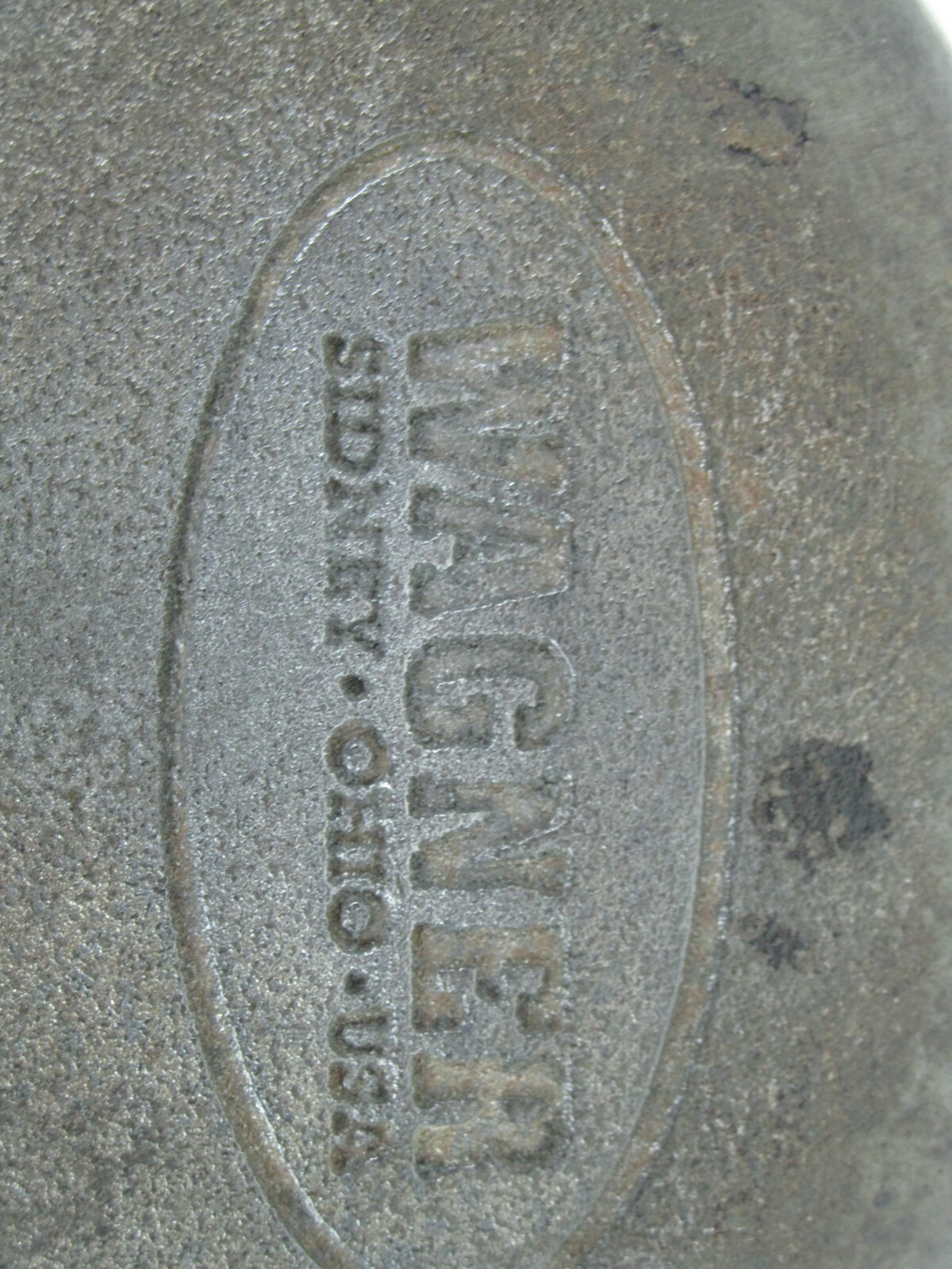 Vintage Wagner Ware 8″ /20 cm.Inch Cast Iron Skillet Made in USA B 2-98