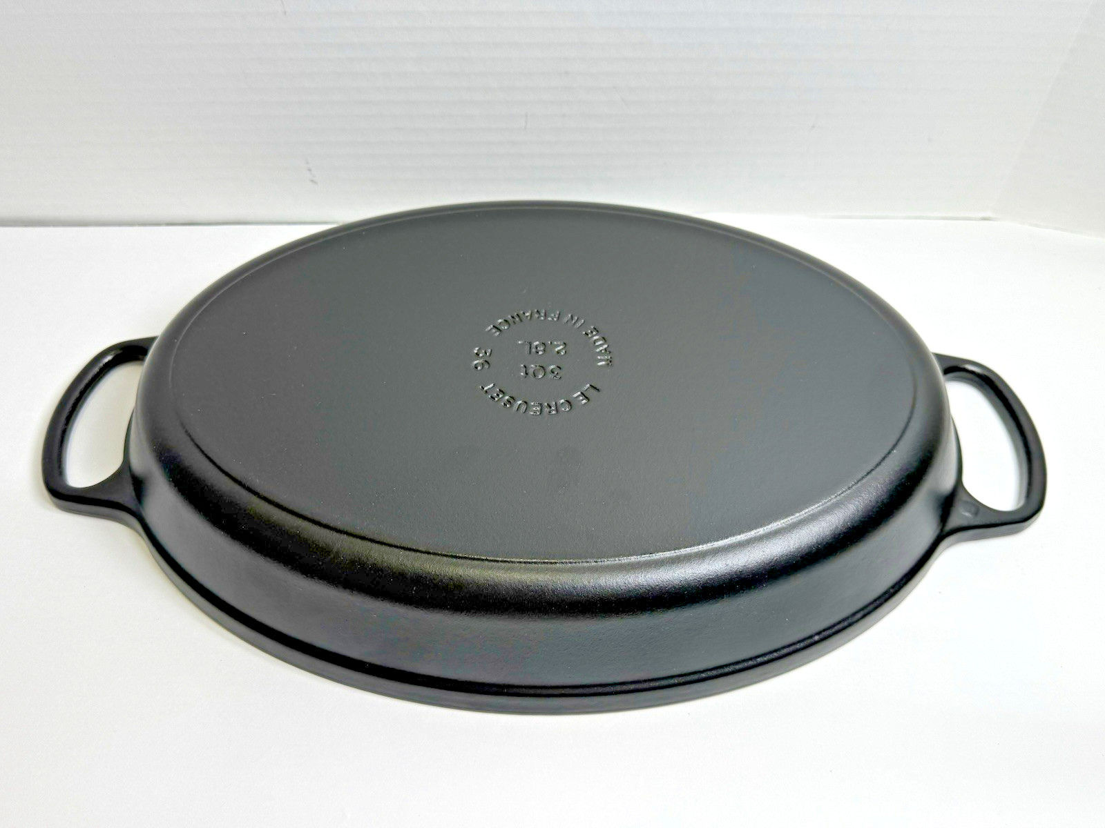 LE CREUSET 3 QT 2.8L Signature Noir Matte Black Oval Cast Iron Baker Enameled