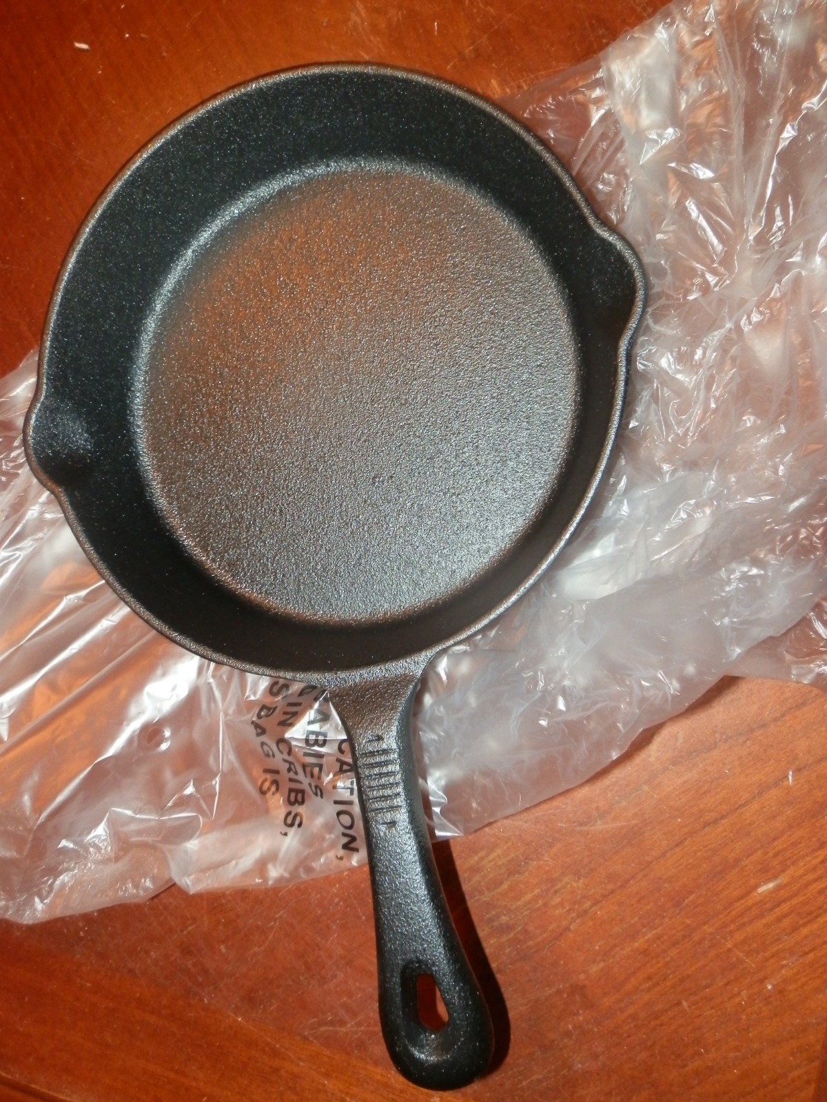 8.25 Inch Cast Iron Pre-Seasoned Skillet for Oven, Stove, Grill, Double Spout