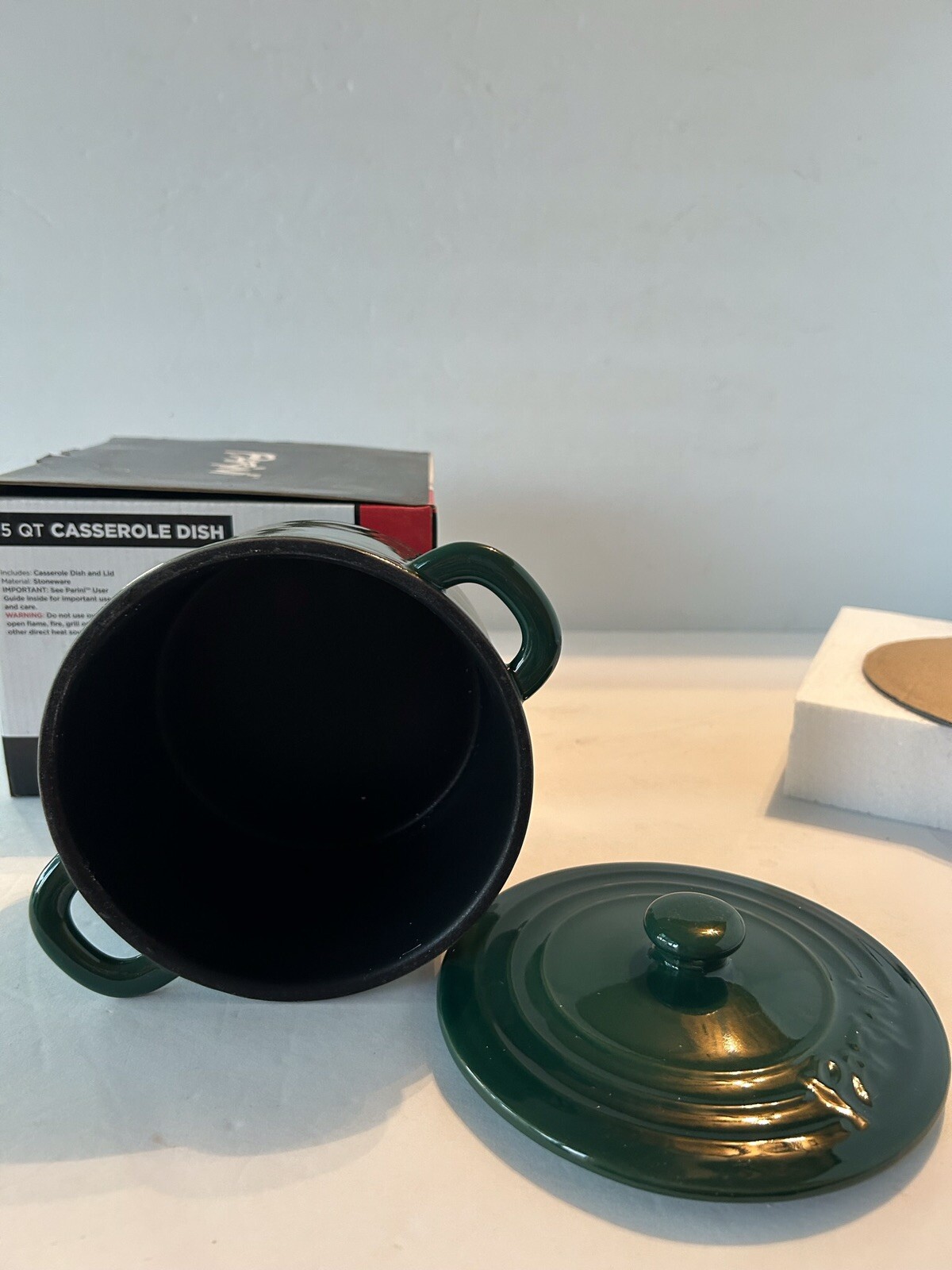 Parini 1.5 Quart Stoneware Casserole Dish with Lid, Green New In Box
