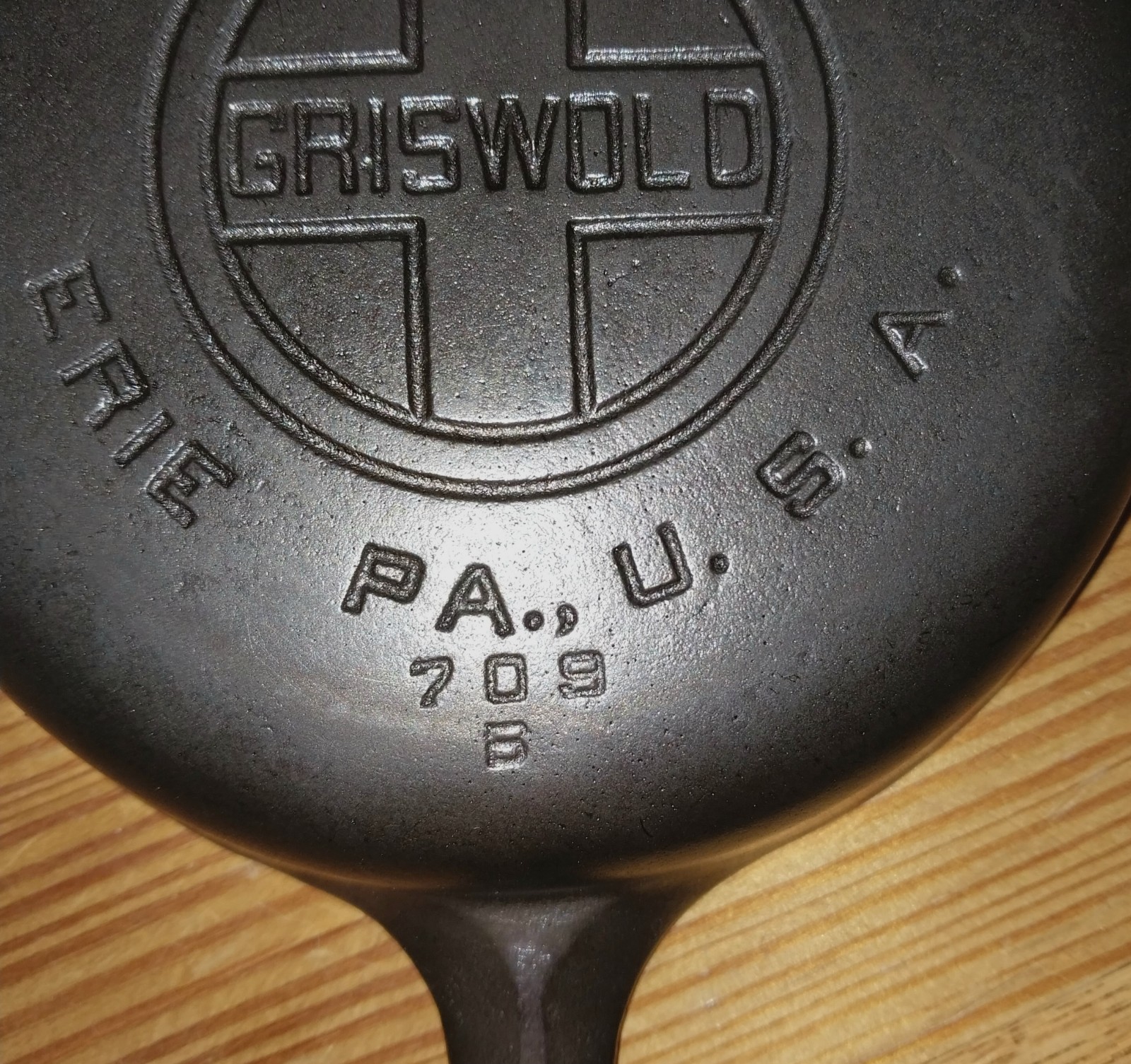 “NICE” 1930-1939 No.3 GRISWOLD 709 Large Block Logo Smooth Bottom Skillet “FLAT”