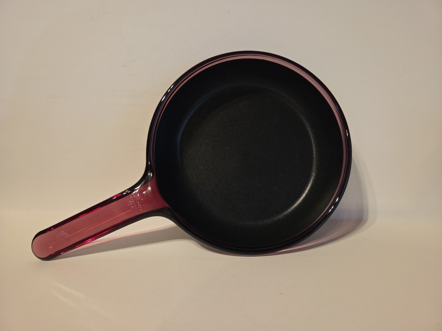 Corning Visions Cranberry Pour Spout 1L Teflon Sauce Pan + 7″ skillet.