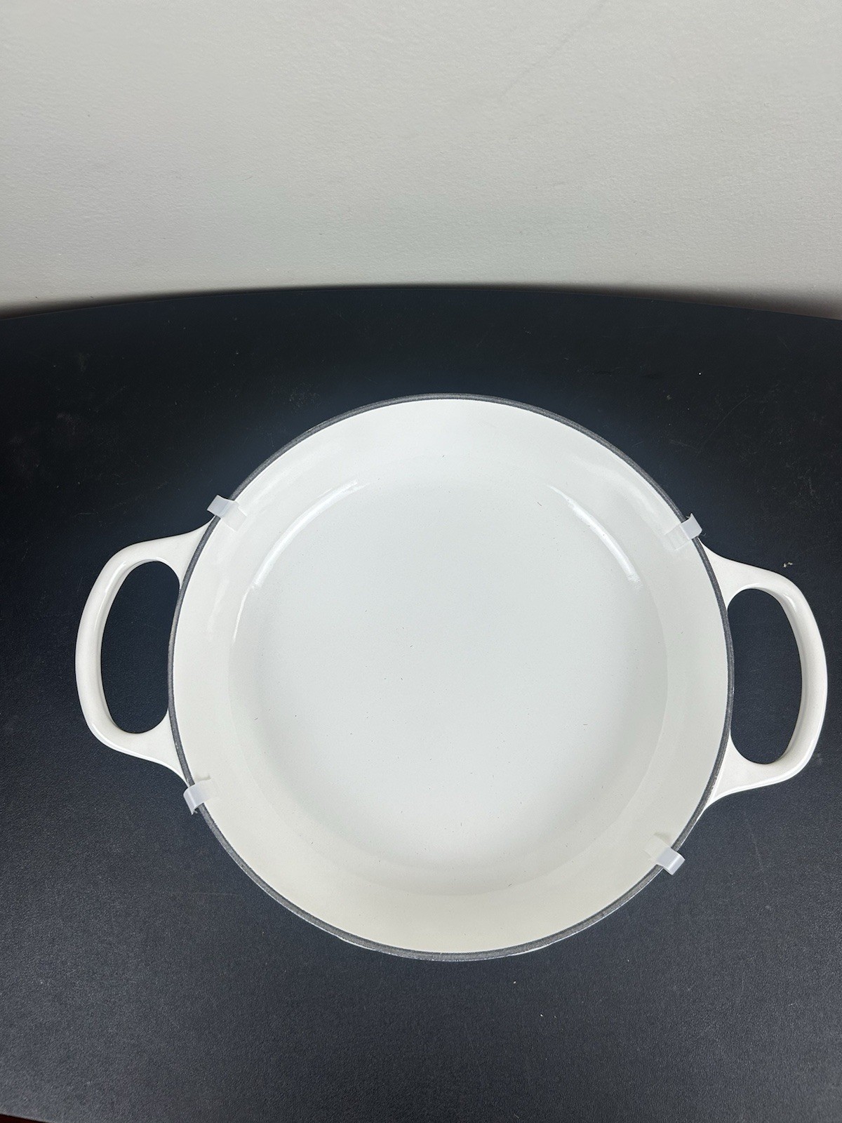 Le Creuset Signature Braiser Cast Iron Casserole Pan Shiny White 2.2L 26cm 2.25
